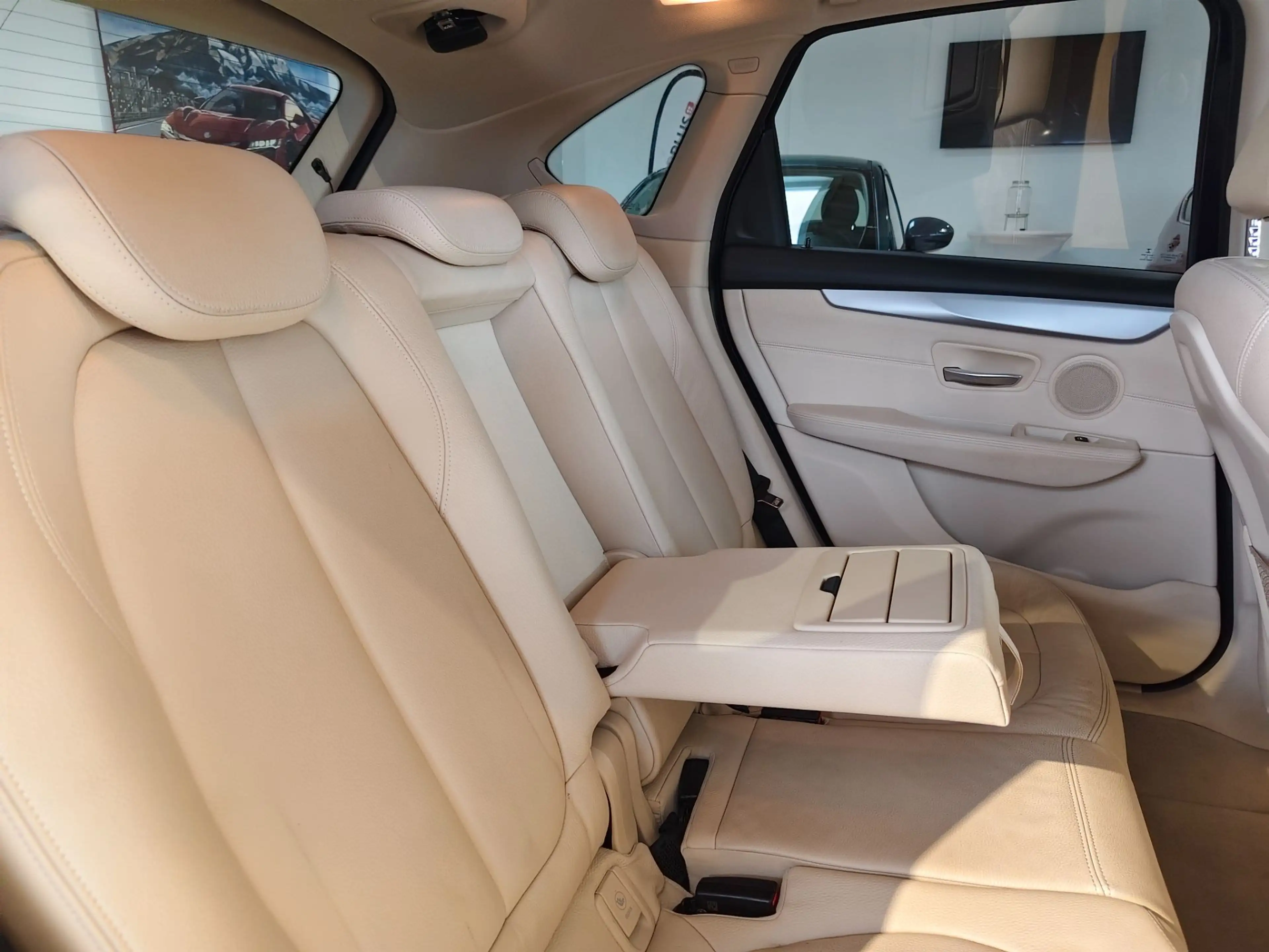 BMW 220 2er-Reihe Active Tourer (F45)  Active Tourer Adva — photo 12