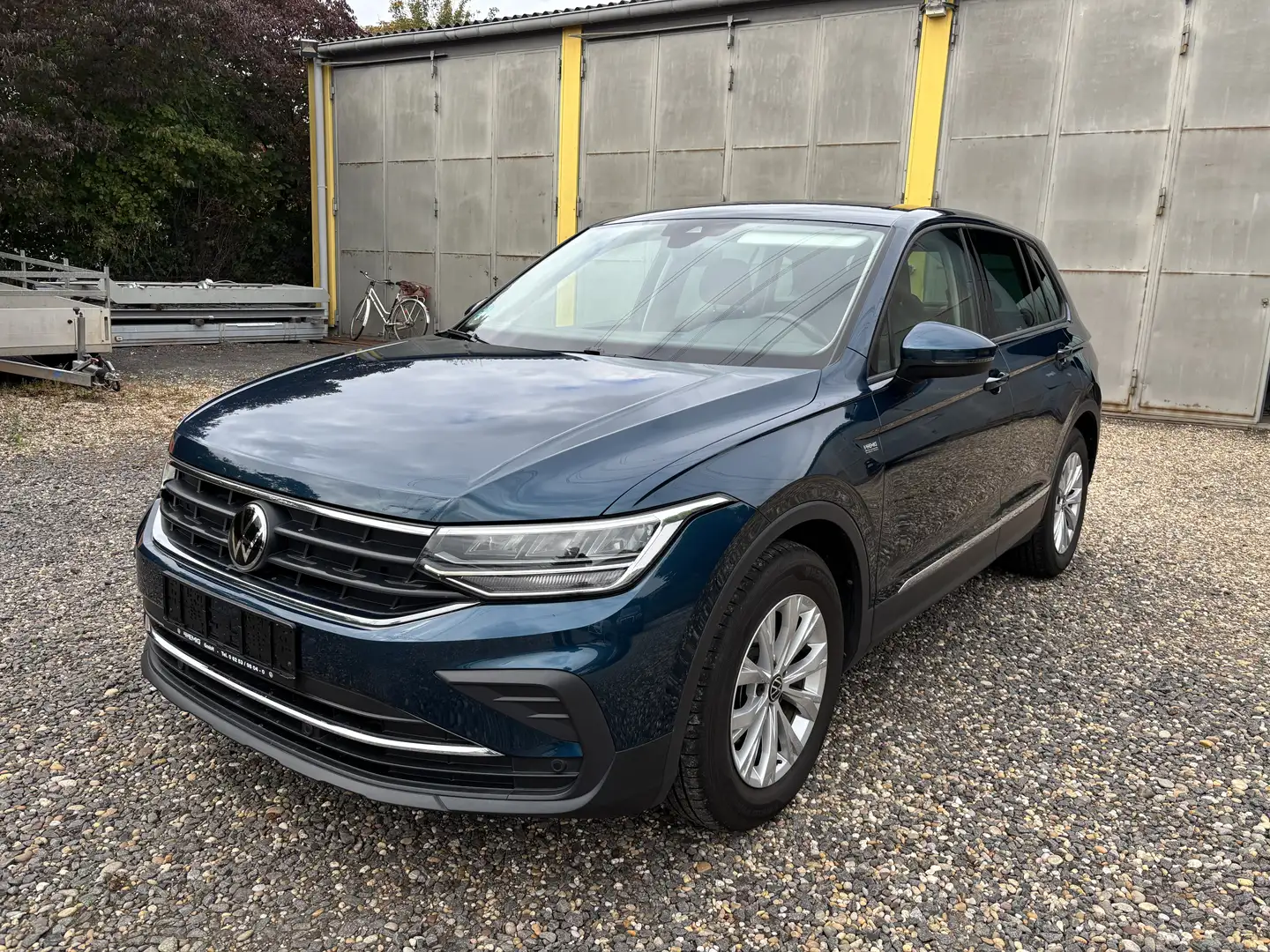 Volkswagen Tiguan LED-Scheinwerfer Einparkhilfe, Sitzheizung, S-Heft Blau - 2