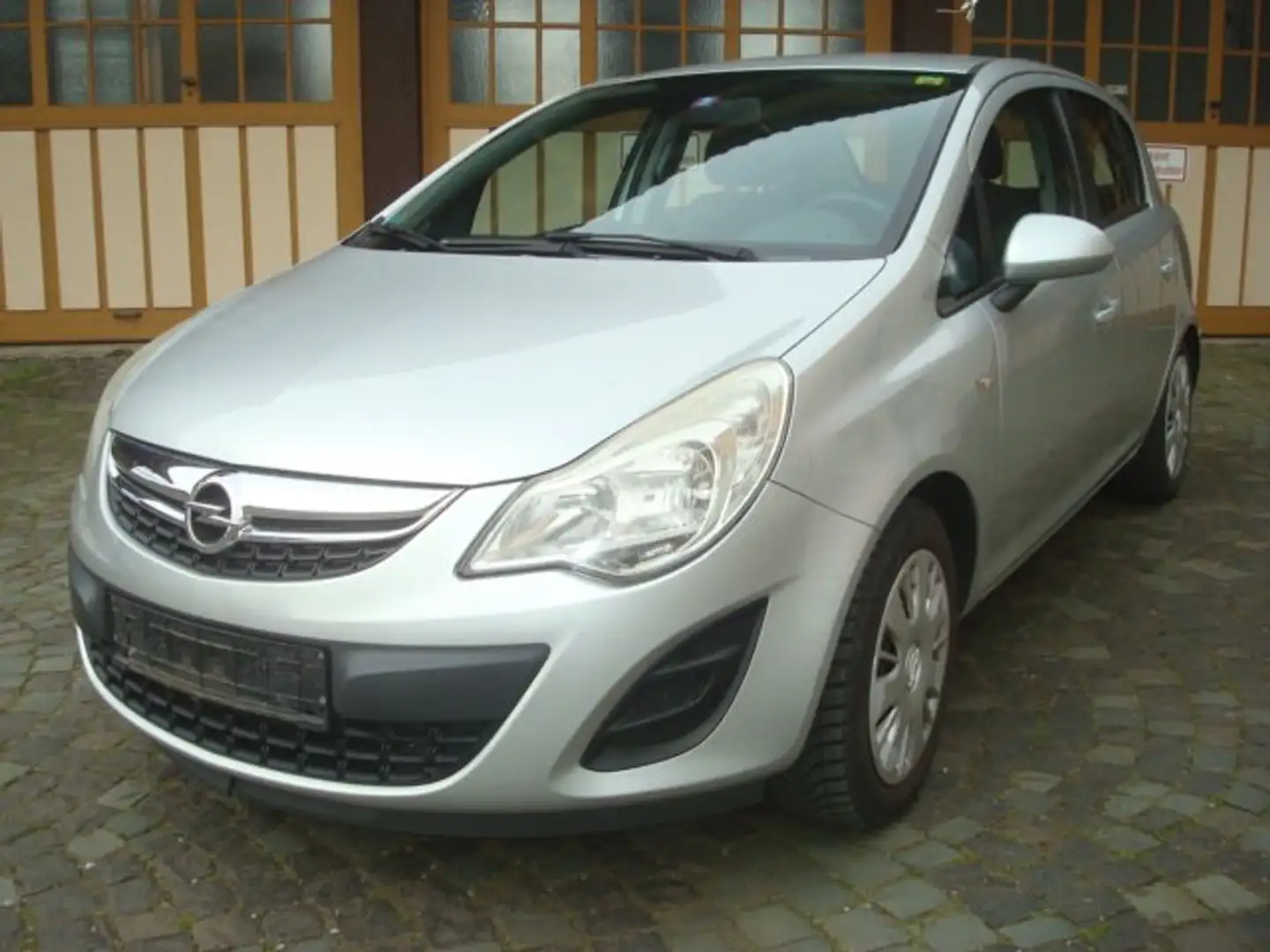 Opel Corsa Edition Klima, 8 fach Bereift, Radio-CD siva - 2