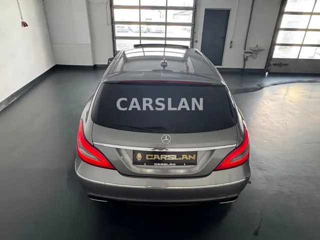 Mercedes-Benz CLS view 14
