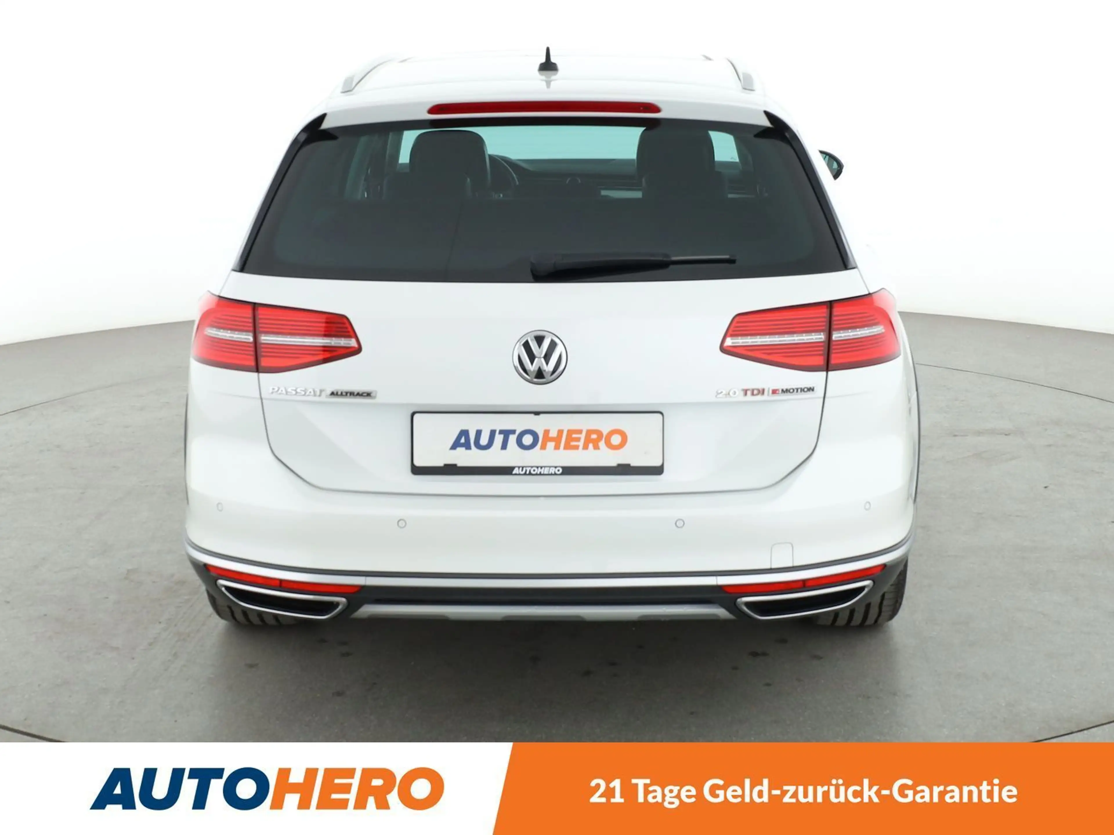 Volkswagen Passat Alltrack 2.0 TDI 4Motion BlueMotion Tech — photo 13