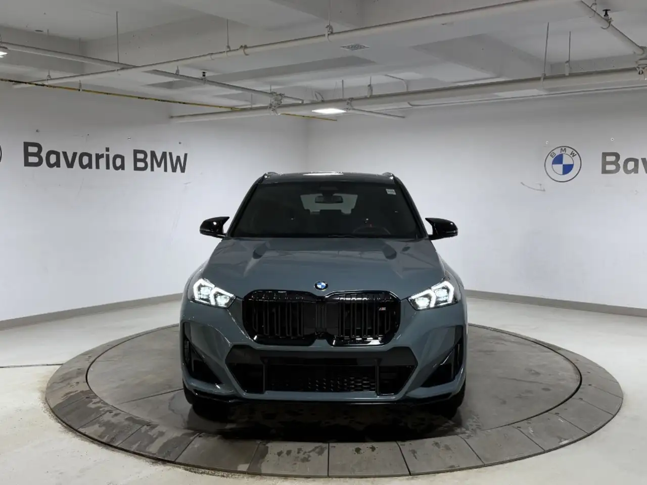 BMW X1 снимка BMW X1