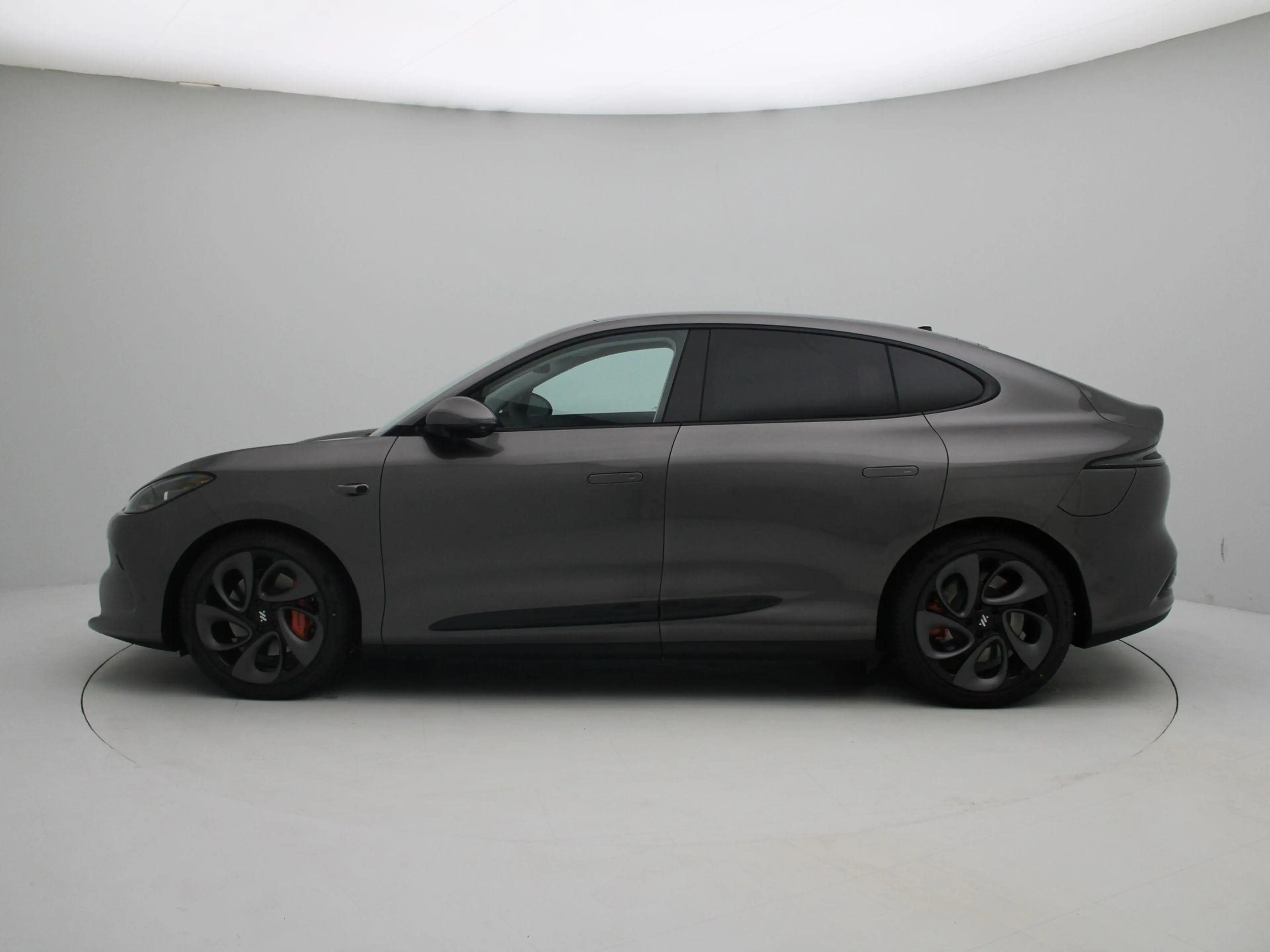 MG IM6 Performance AWD 100kWh |Apple Carplay/Android auto — photo 5
