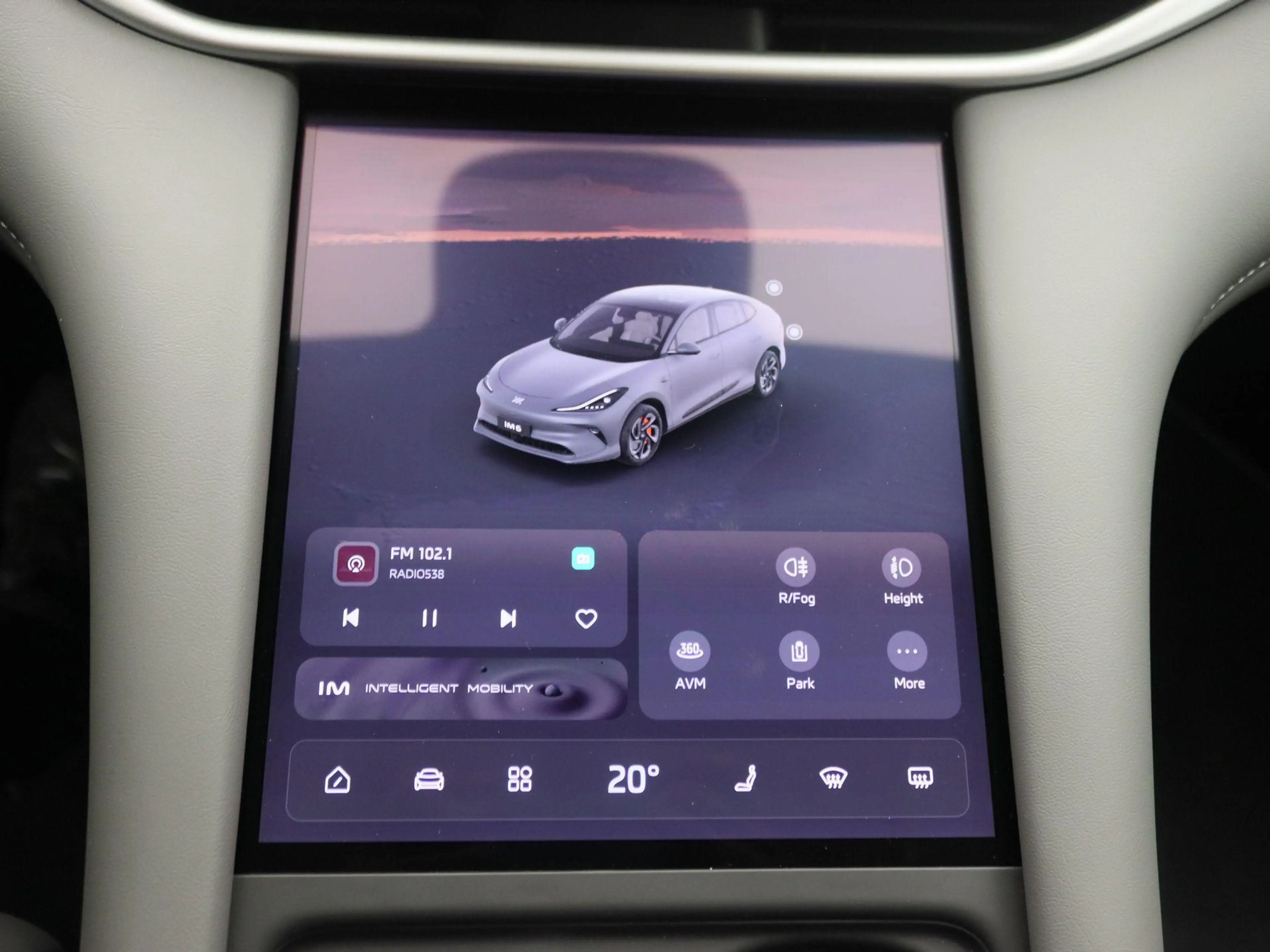 MG IM6 Performance AWD 100kWh |Apple Carplay/Android auto — photo 11