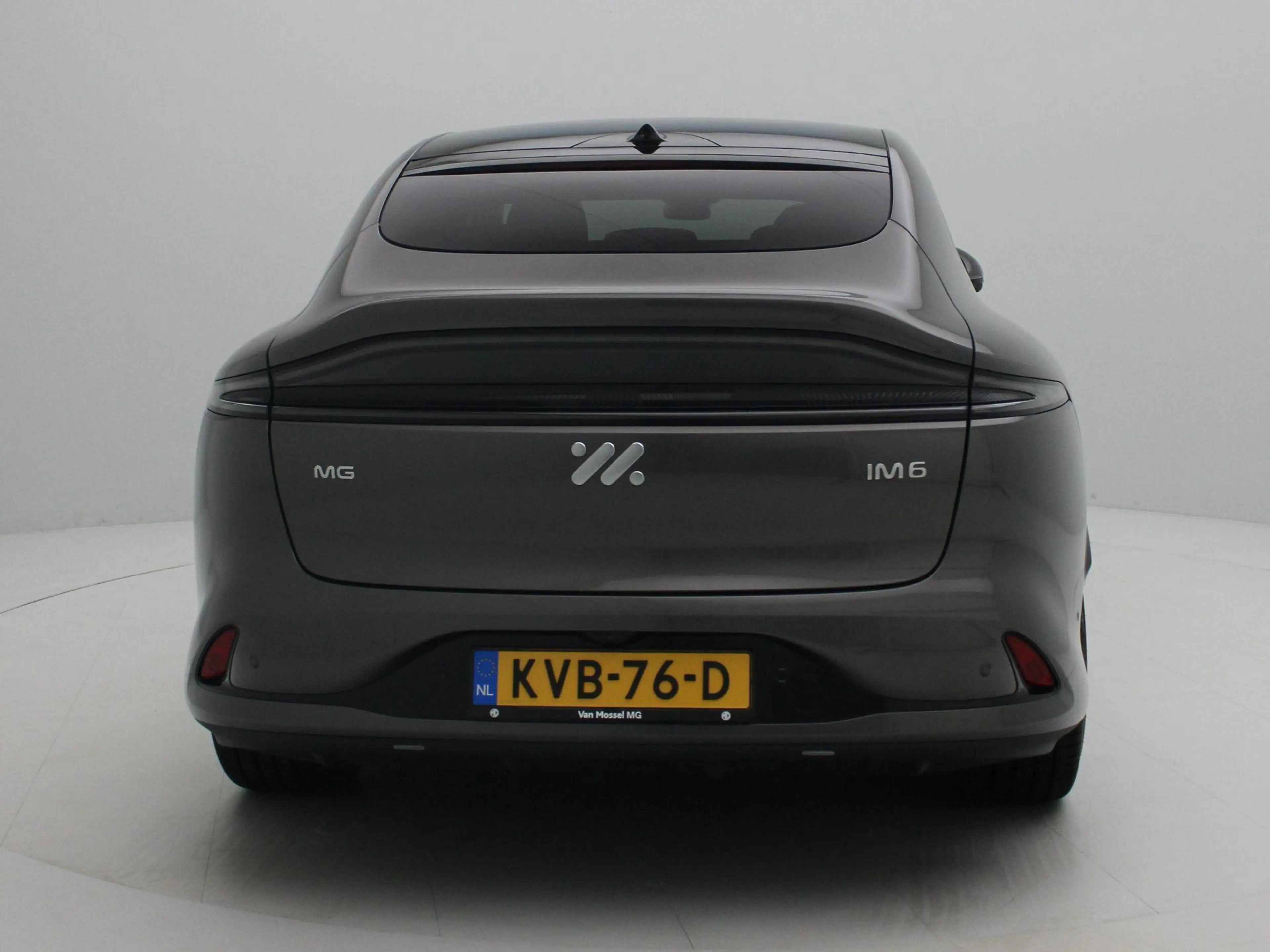MG IM6 Performance AWD 100kWh |Apple Carplay/Android auto — photo 6