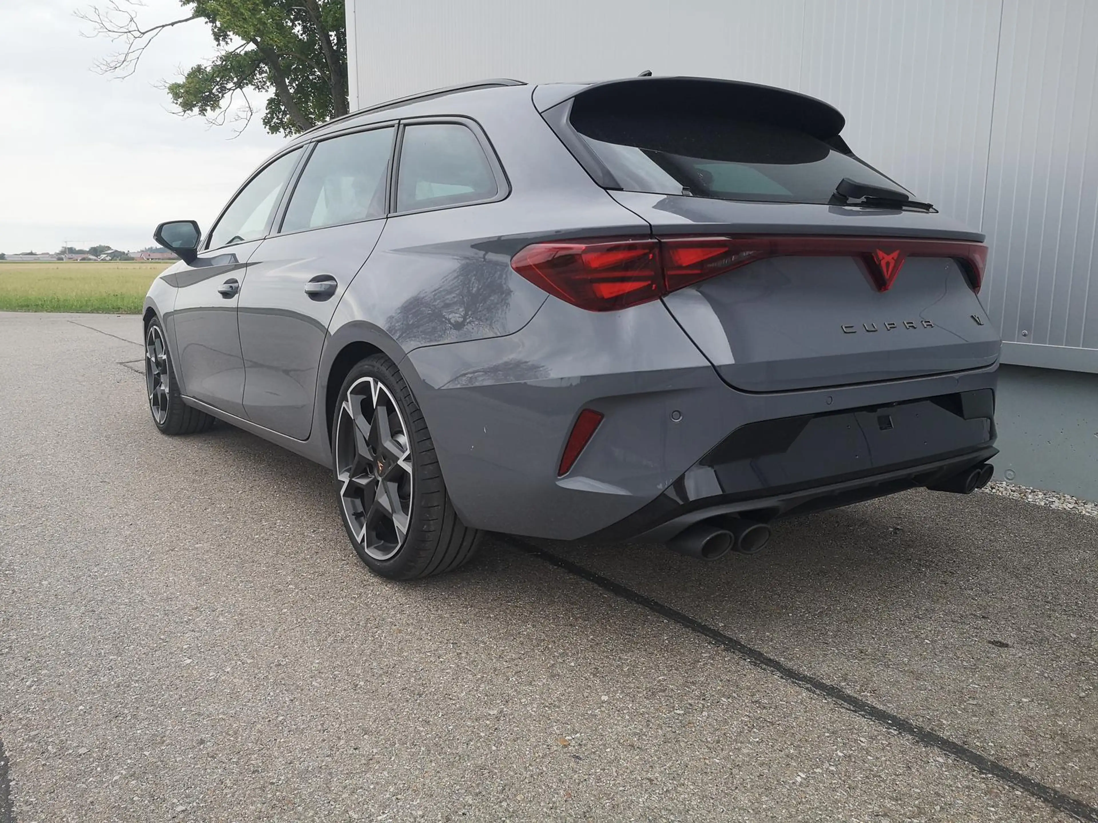 CUPRA Leon Kombi ST 2.0TSI ABT AHK Sound ACC — photo 2