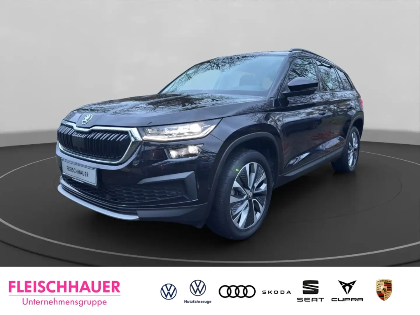Skoda Kodiaq Tour 4x4 2.0 TDI DSG AHK Pano Navi Digitales Cockp Schwarz - 1