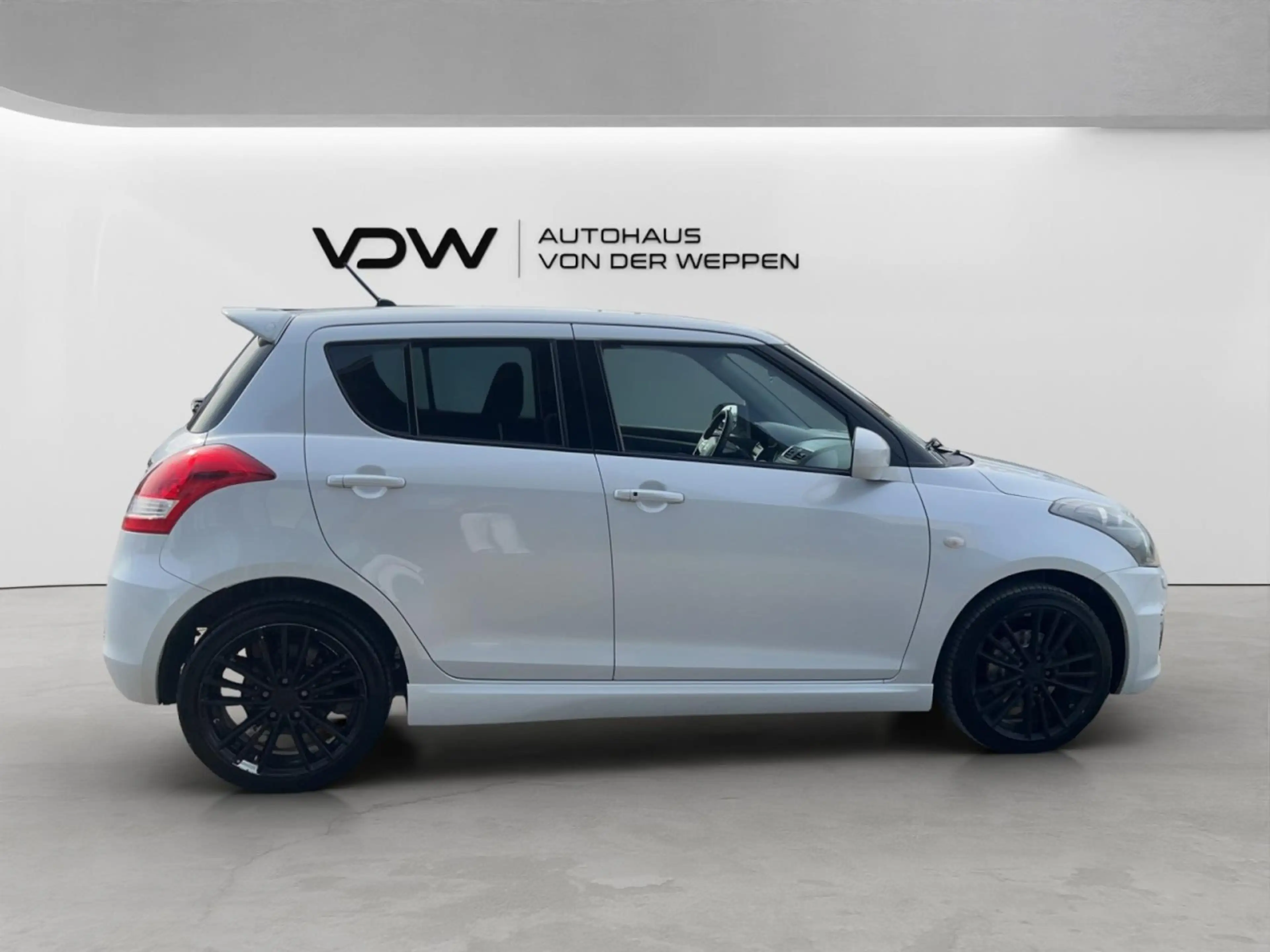 Suzuki Swift Sport 1.6 Sport Klima Xenon Sitzheizung — photo 9