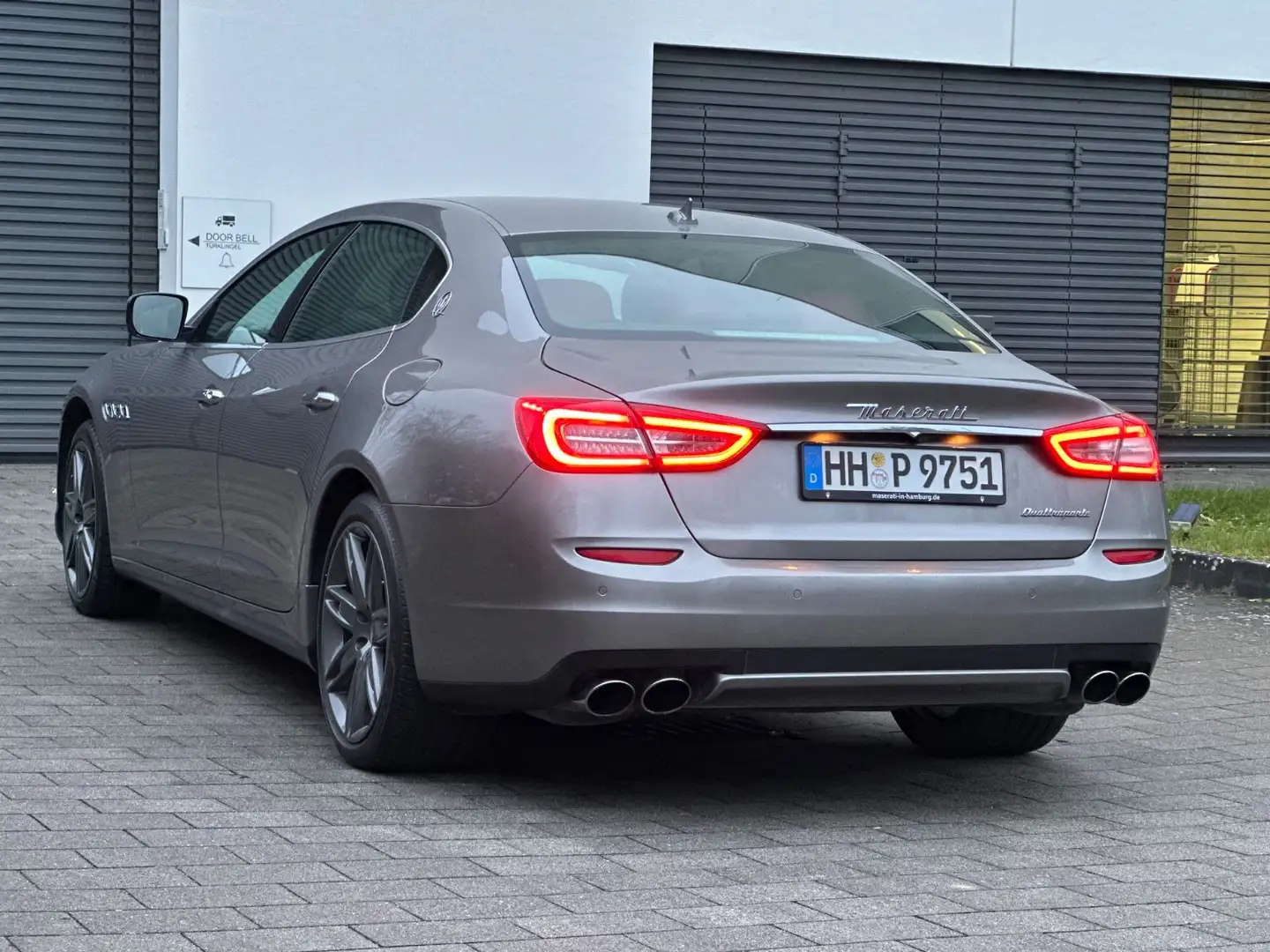 Maserati Quattroporte TOP! BUY NETTO! Šedá - 2