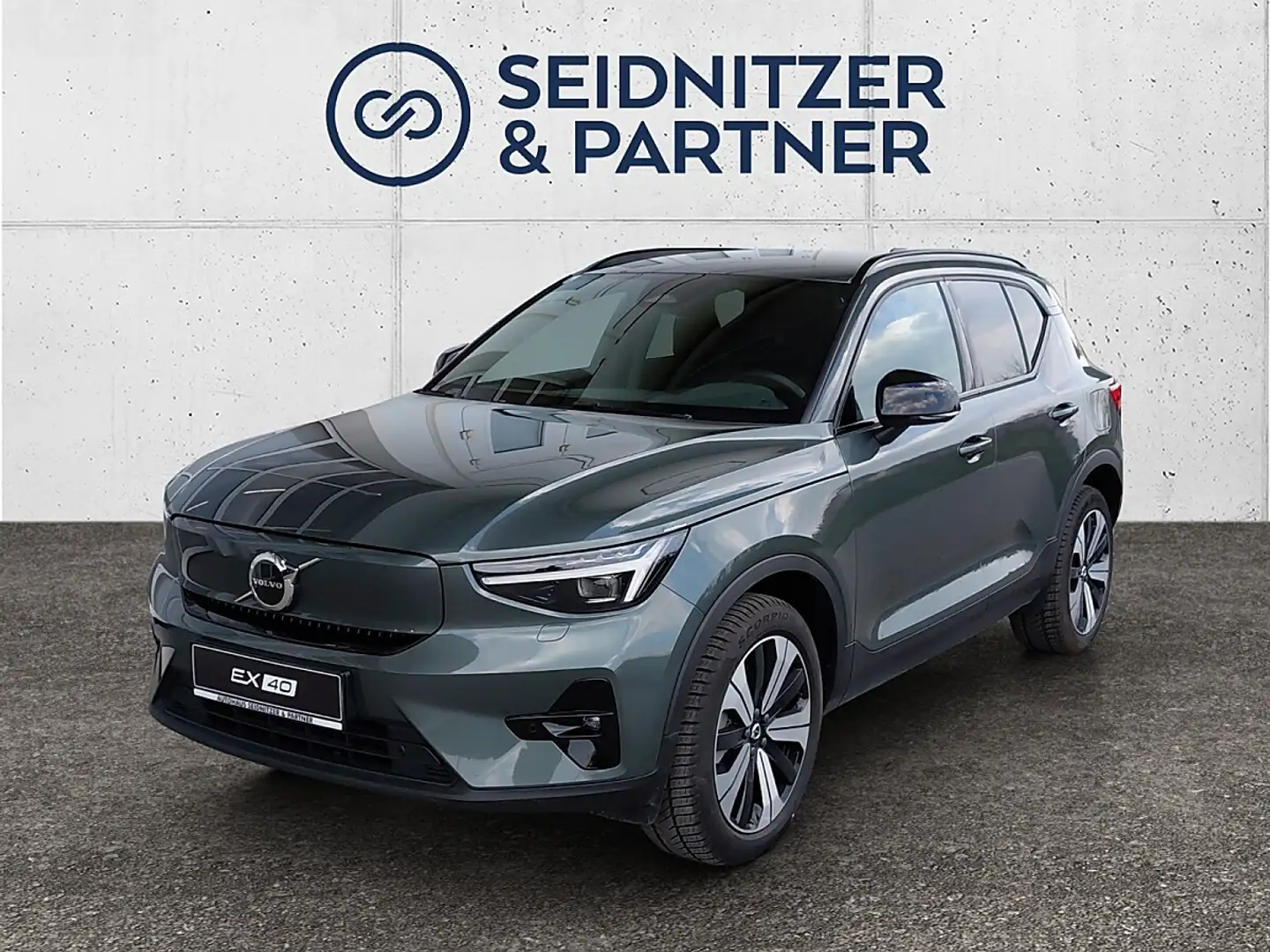 Volvo EX40 Twin Motor 82kWh Plus Dark AWD Grün - 1