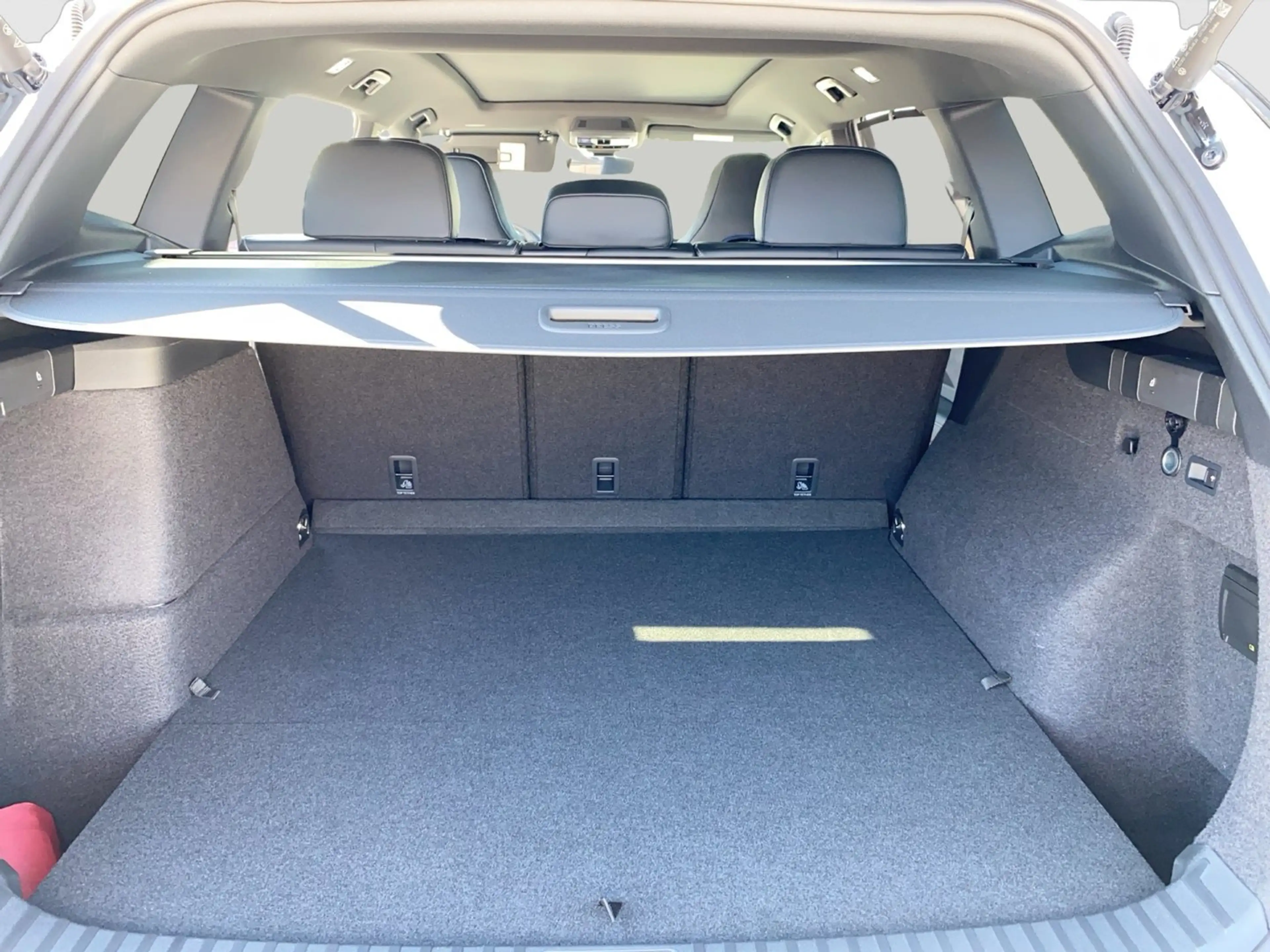 Volkswagen Tayron Sport eHybrid DSG 150kW — photo 13