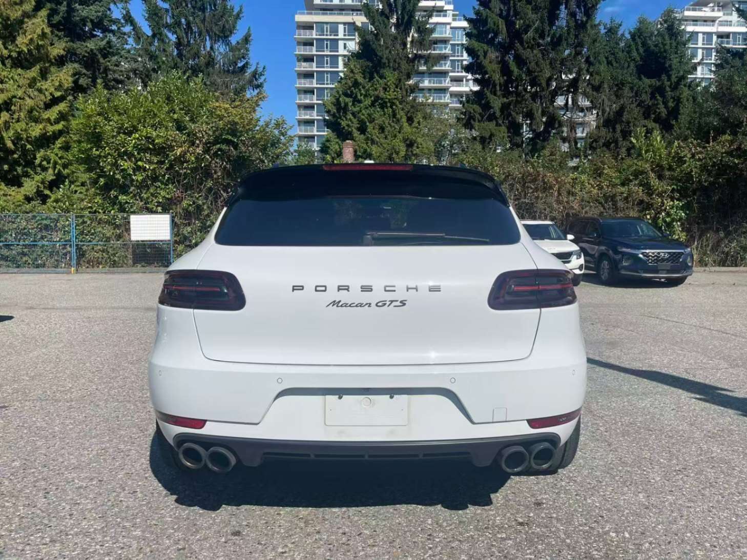 2018 Porsche Macan GTS AWD thumb 7
