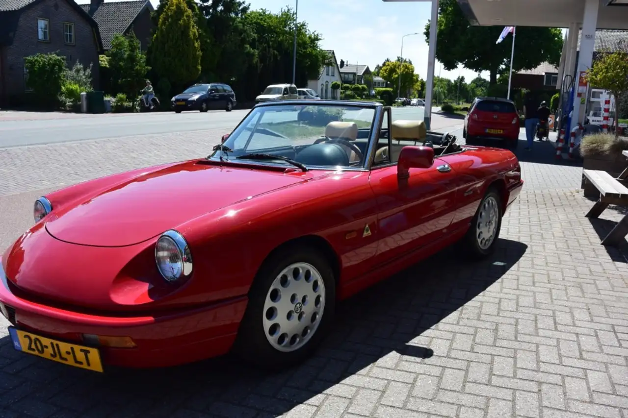 Alfa Romeo Spider 1.6 motor, foto 7