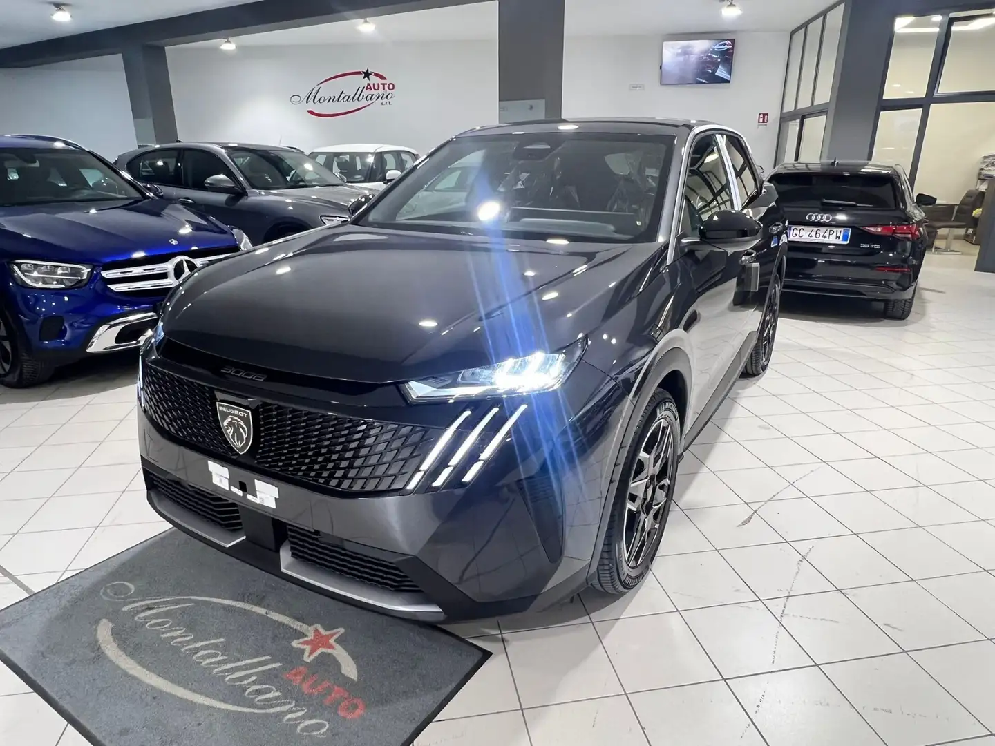 Peugeot 3008 Hybrid 136 e-DCS6 Allure (NUOVA) Grigio - 1