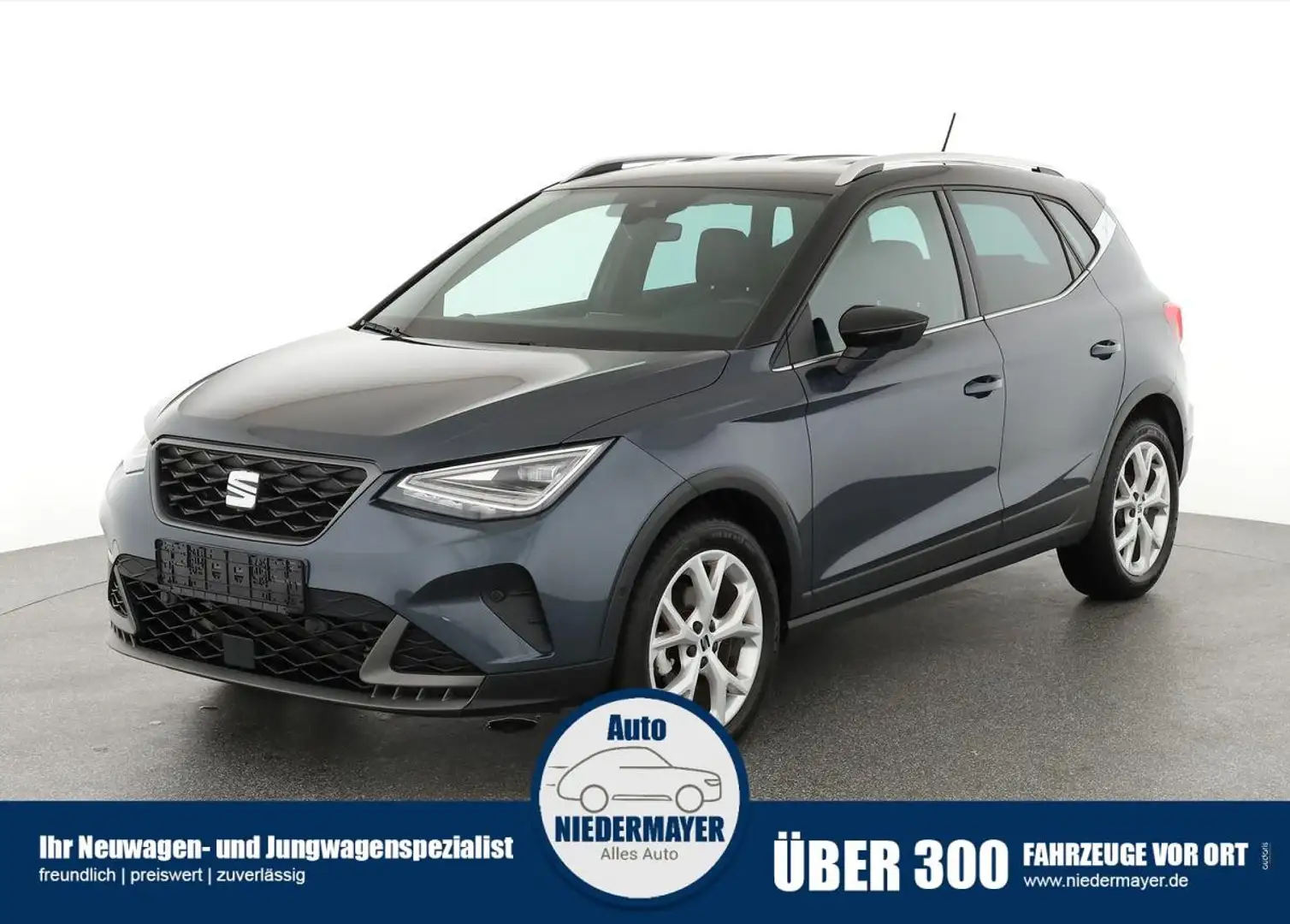 SEAT Arona 1.0 TSI FR, Navi, LED, Kamera, Winter, 5-J Garanti Grey - 1