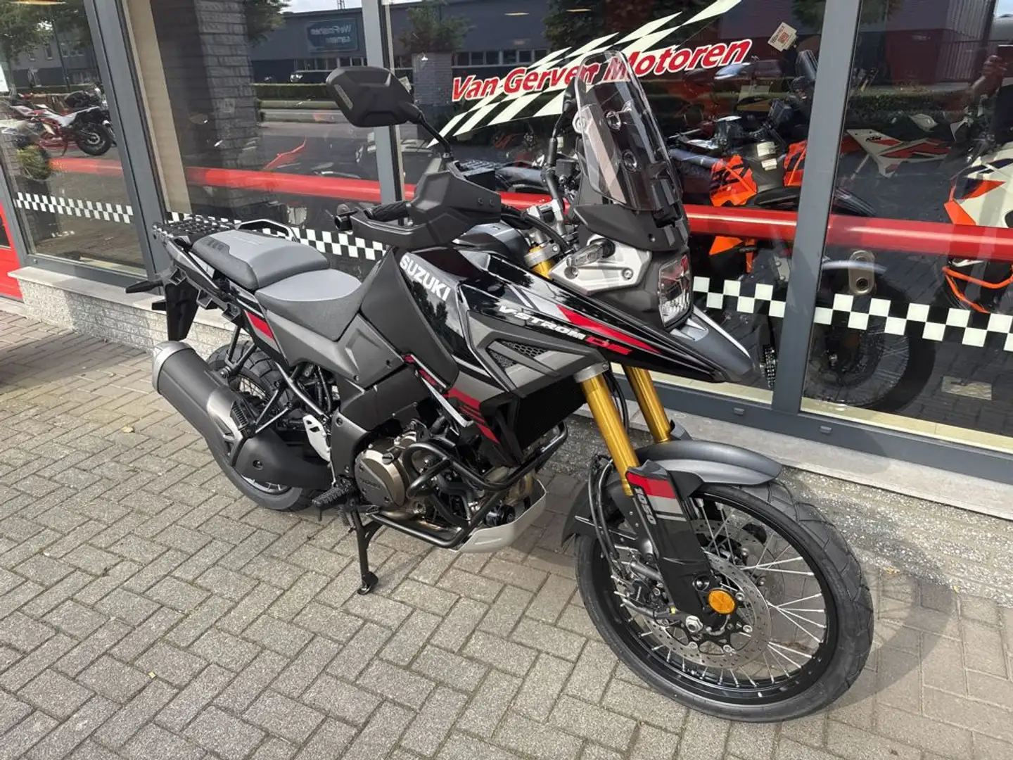 Suzuki V-Strom 1050DE - 2