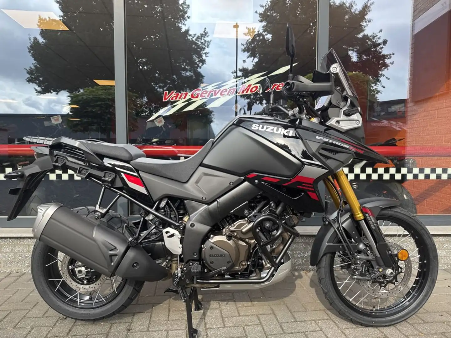 Suzuki V-Strom 1050DE - 1