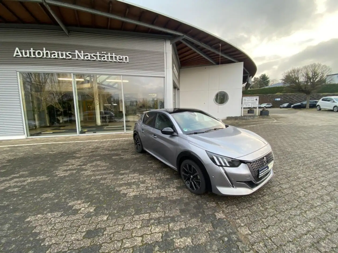 Peugeot 208 PureTech 100 EAT8 GT Argento - 1