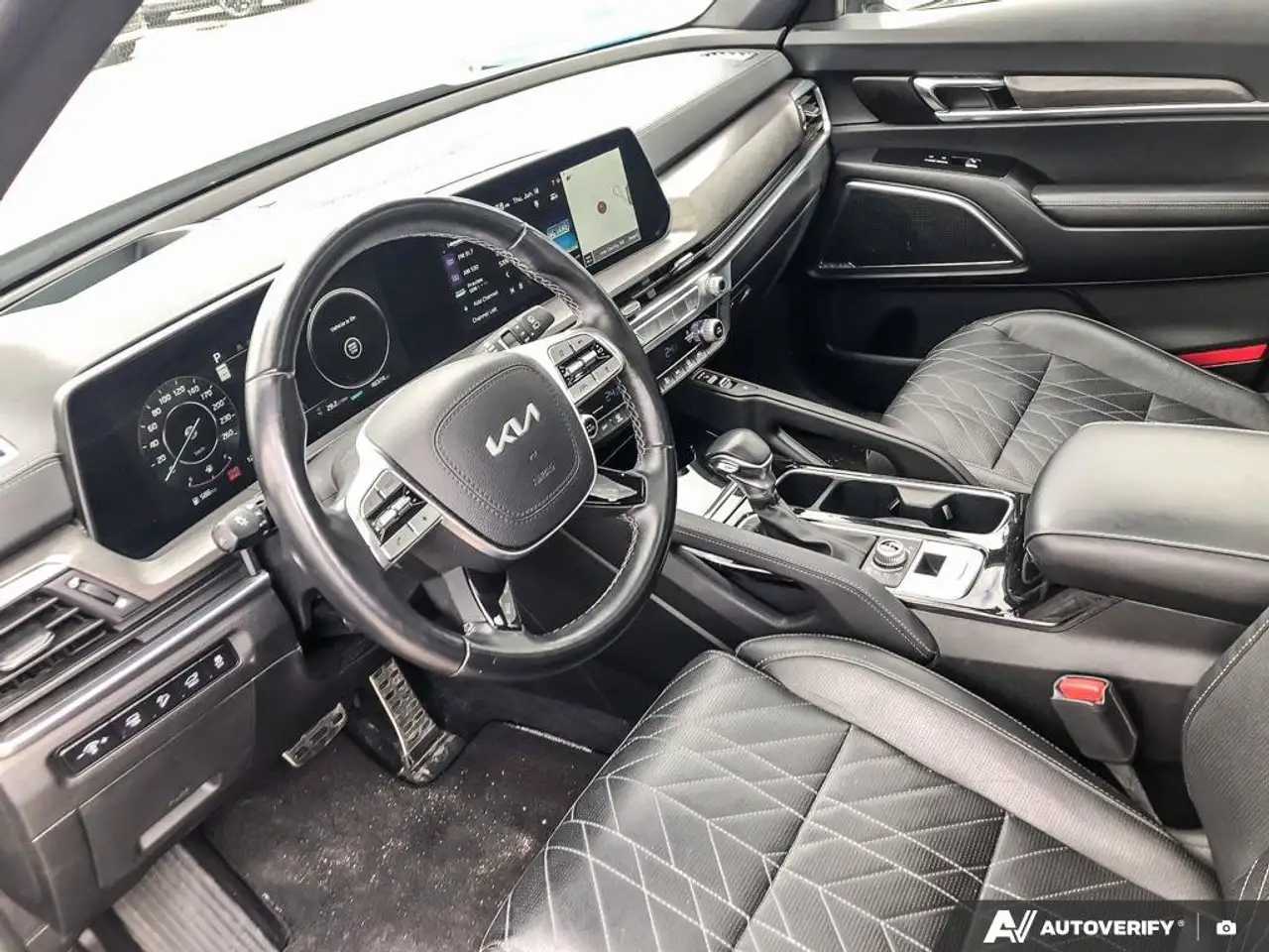 Kia Telluride снимка Kia Telluride