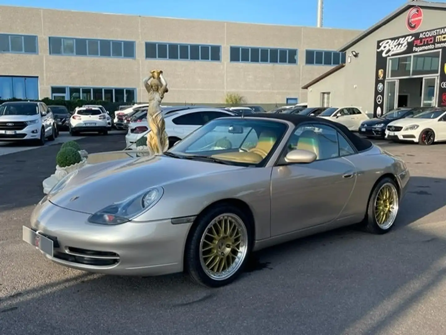 Porsche 996 Carrera 4 cat Cabriolet hard top Beige - 1