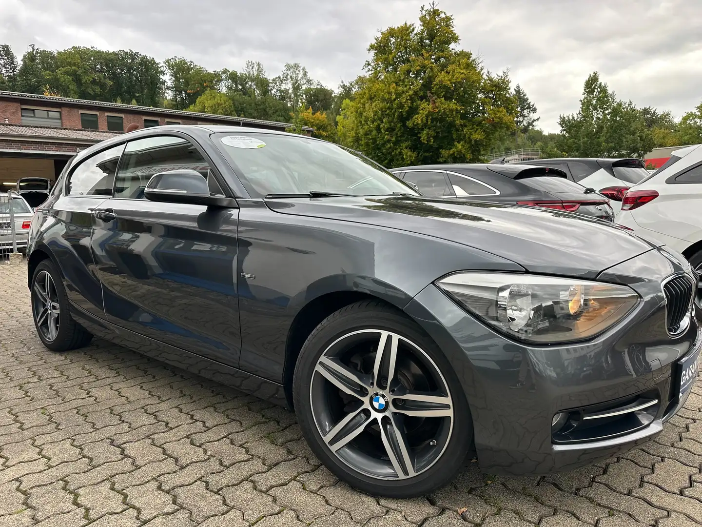 BMW 116 116 i St&St+2.HAND+LEDER+KLIMA+PDC+SHZ+PDC+EURO 6 Grau - 2