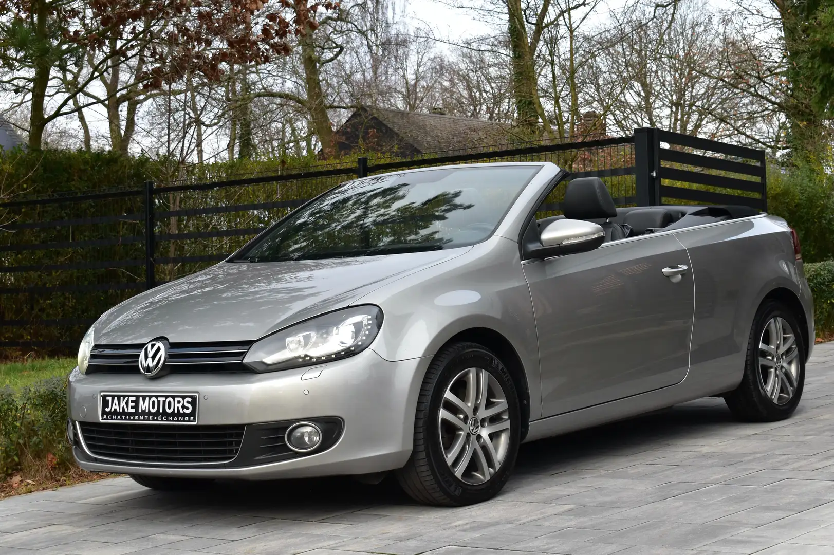 Volkswagen Golf Cabriolet 1.2 TSI ** GPS ** XENON ** SGS CHAUFFANT** GARANTI Gris - 1