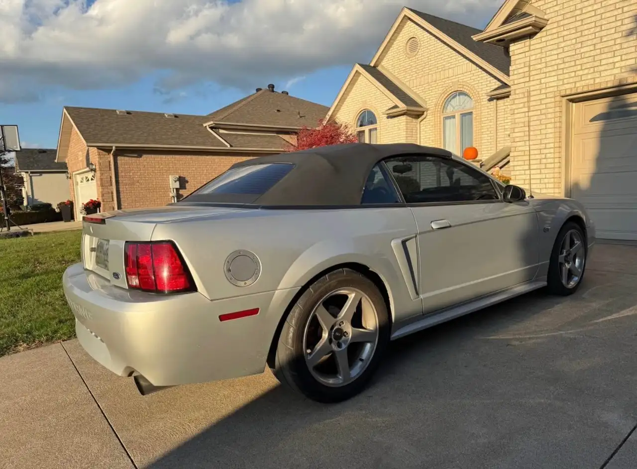 Ford Mustang снимка Ford Mustang