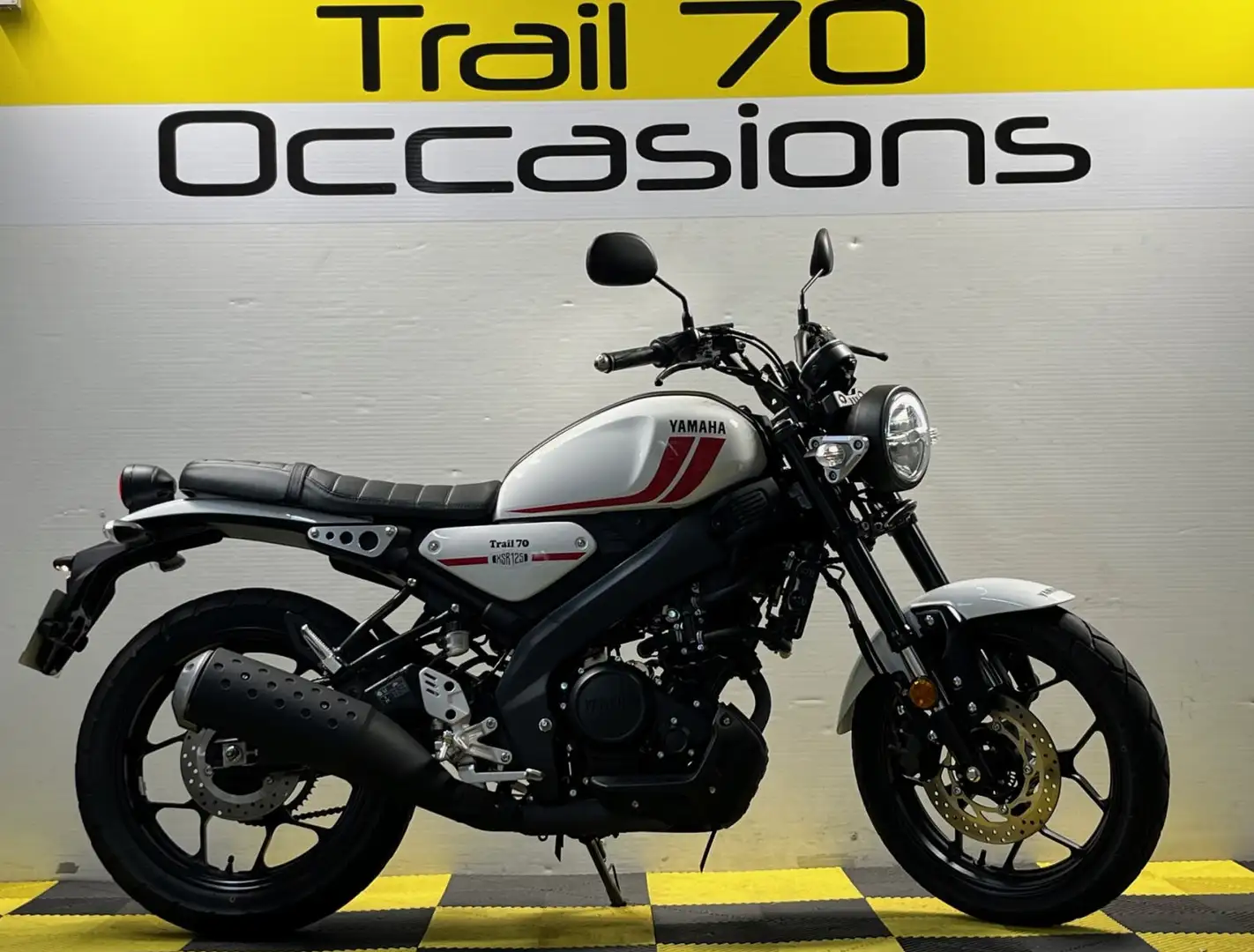 Yamaha XSR 125 Weiß - 1