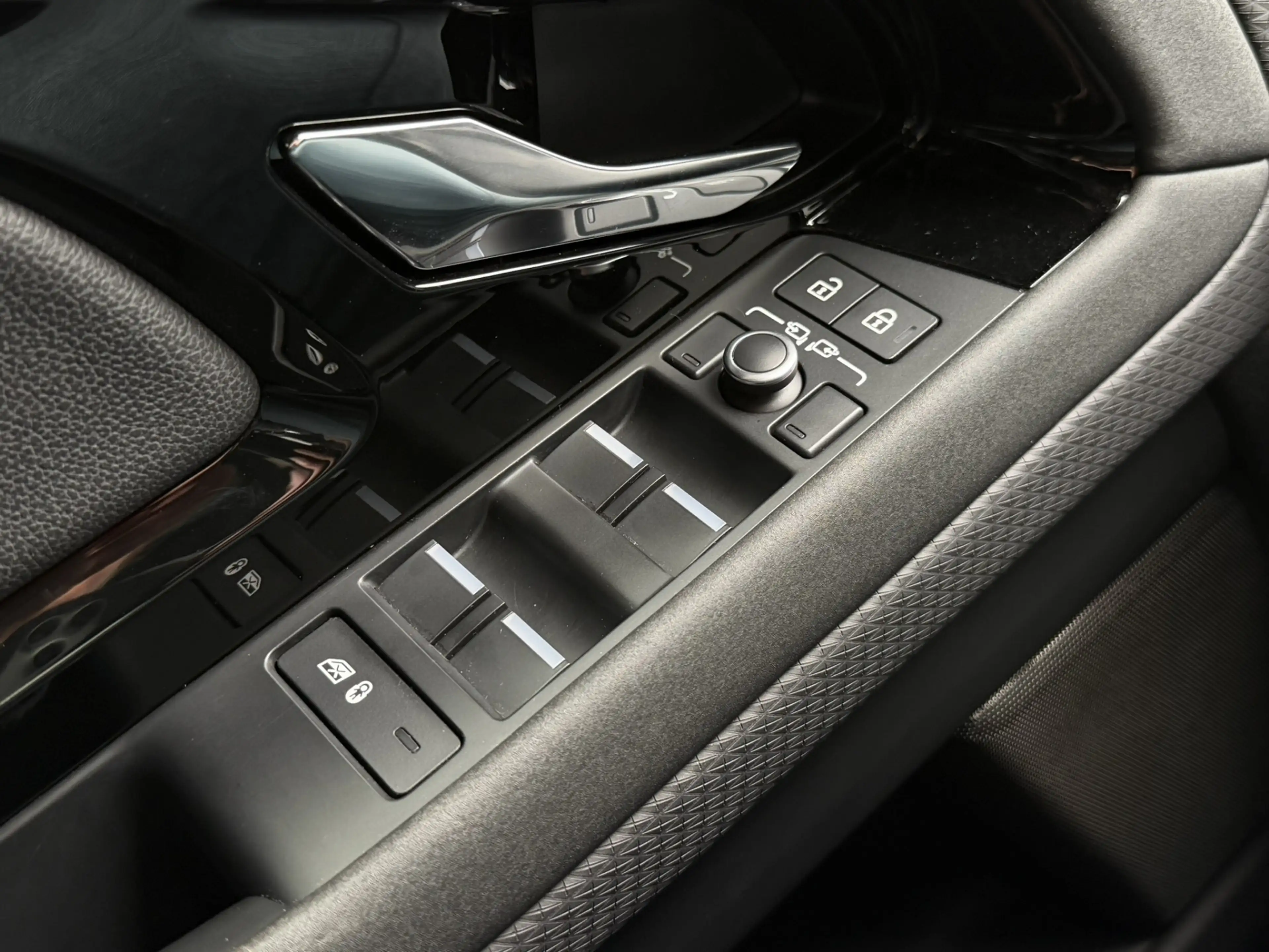 Land Rover Range Rover Evoque 1.5 P300e AWD R-Dynamic S Leder Panoramadak 360 Gr — photo 35