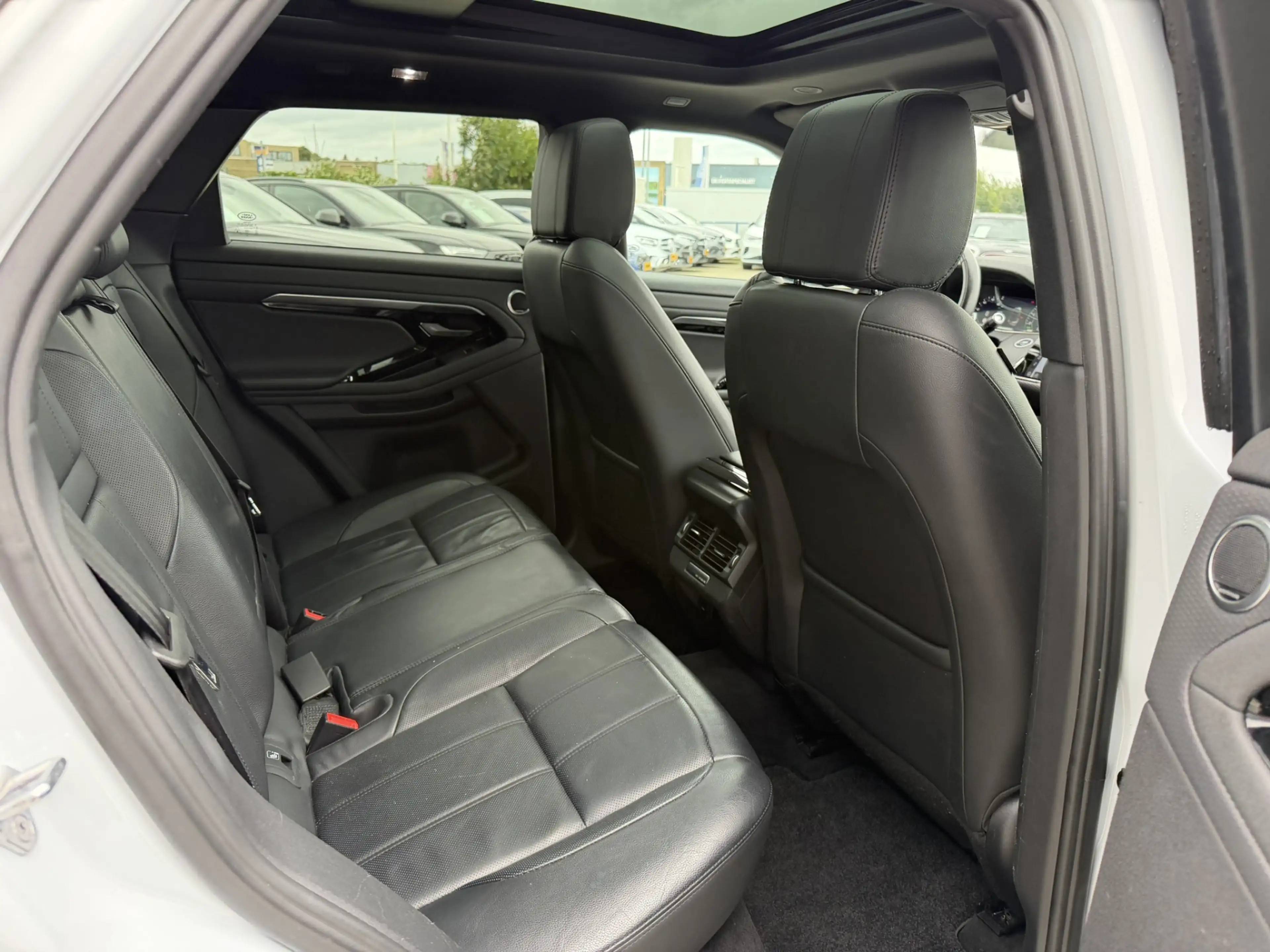 Land Rover Range Rover Evoque 1.5 P300e AWD R-Dynamic S Leder Panoramadak 360 Gr — photo 29
