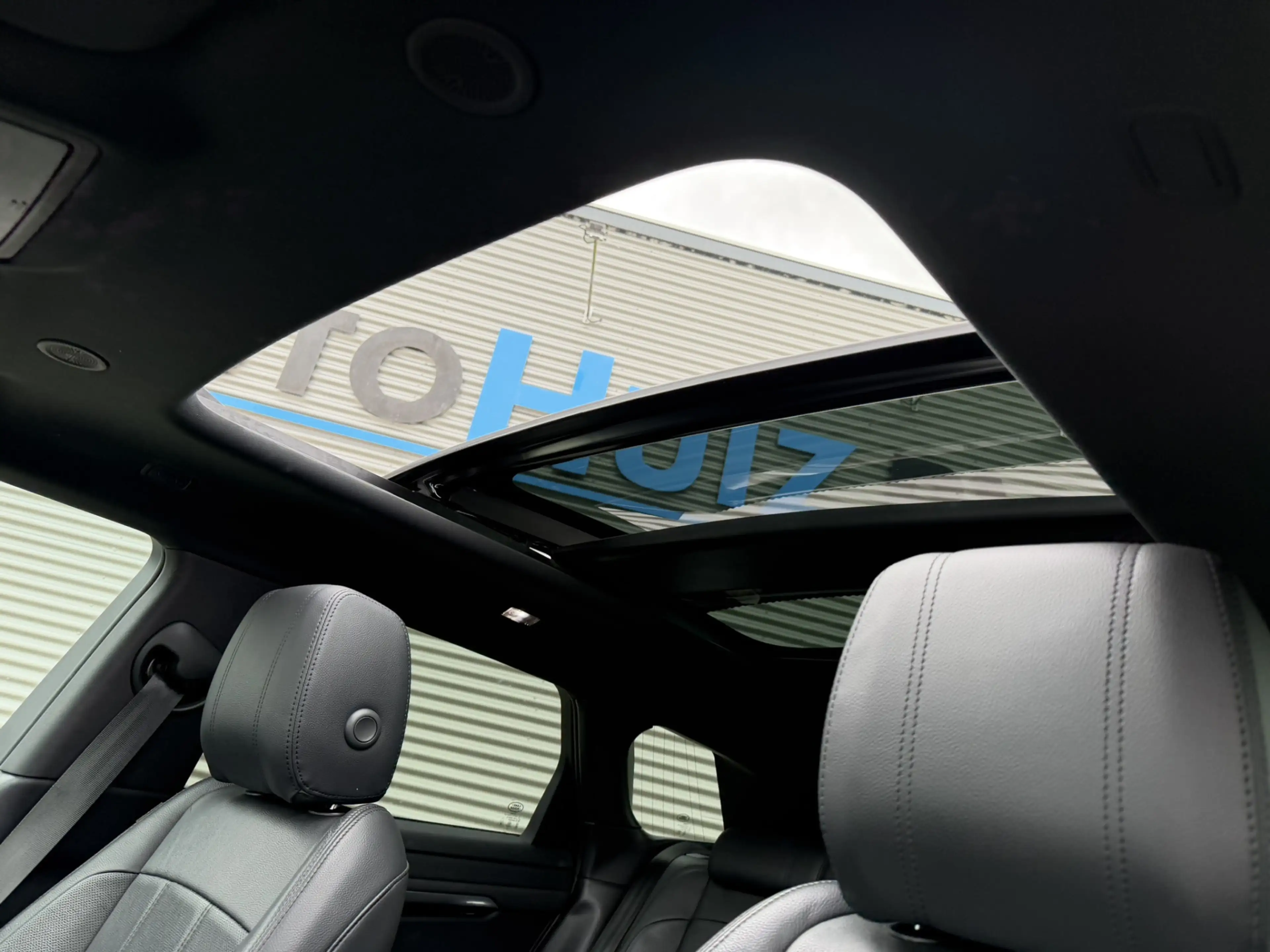 Land Rover Range Rover Evoque 1.5 P300e AWD R-Dynamic S Leder Panoramadak 360 Gr — photo 34