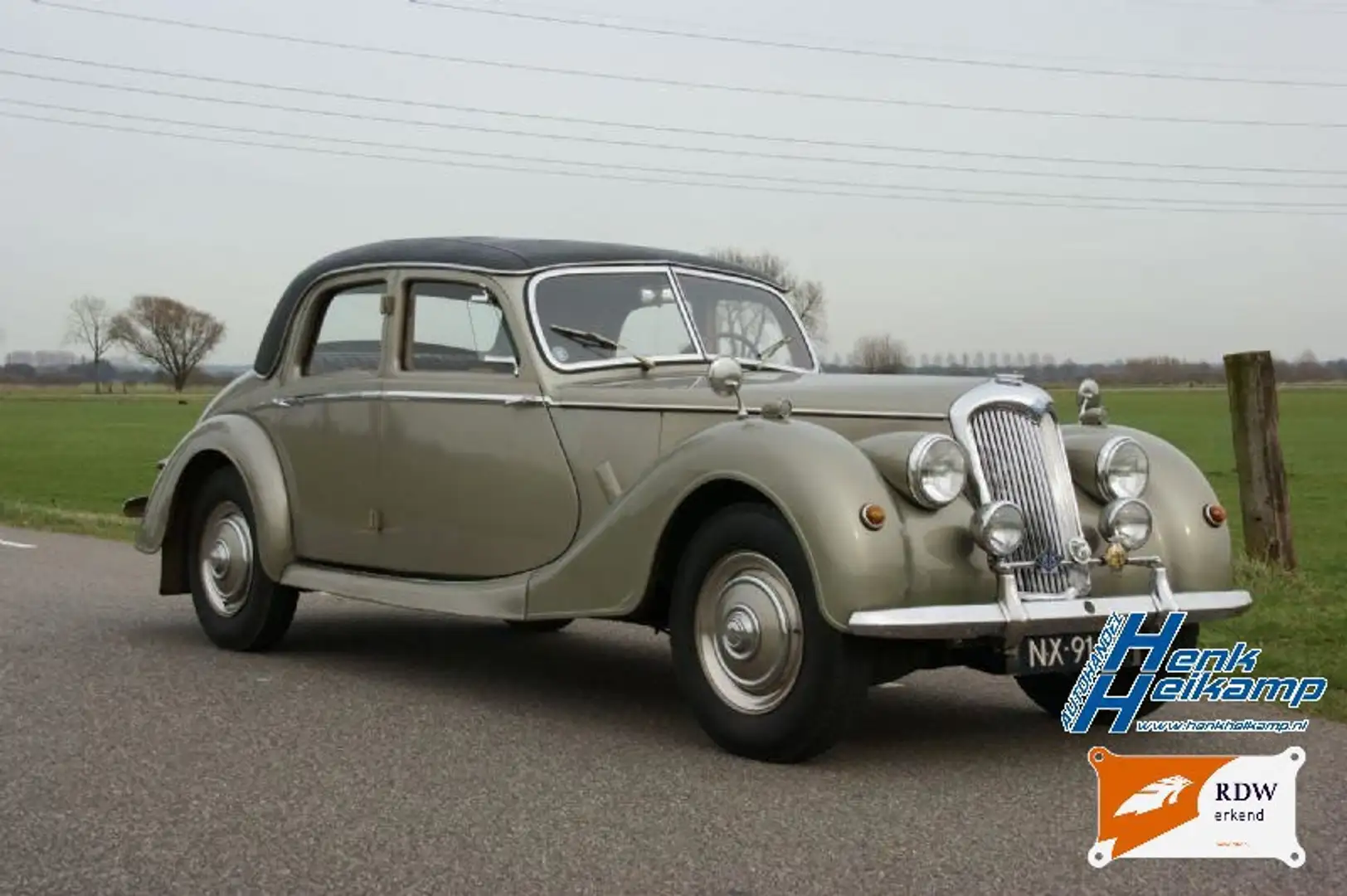Oldtimer Riley RMF 2.5 *Org.Chesterfield leer Grau - 1