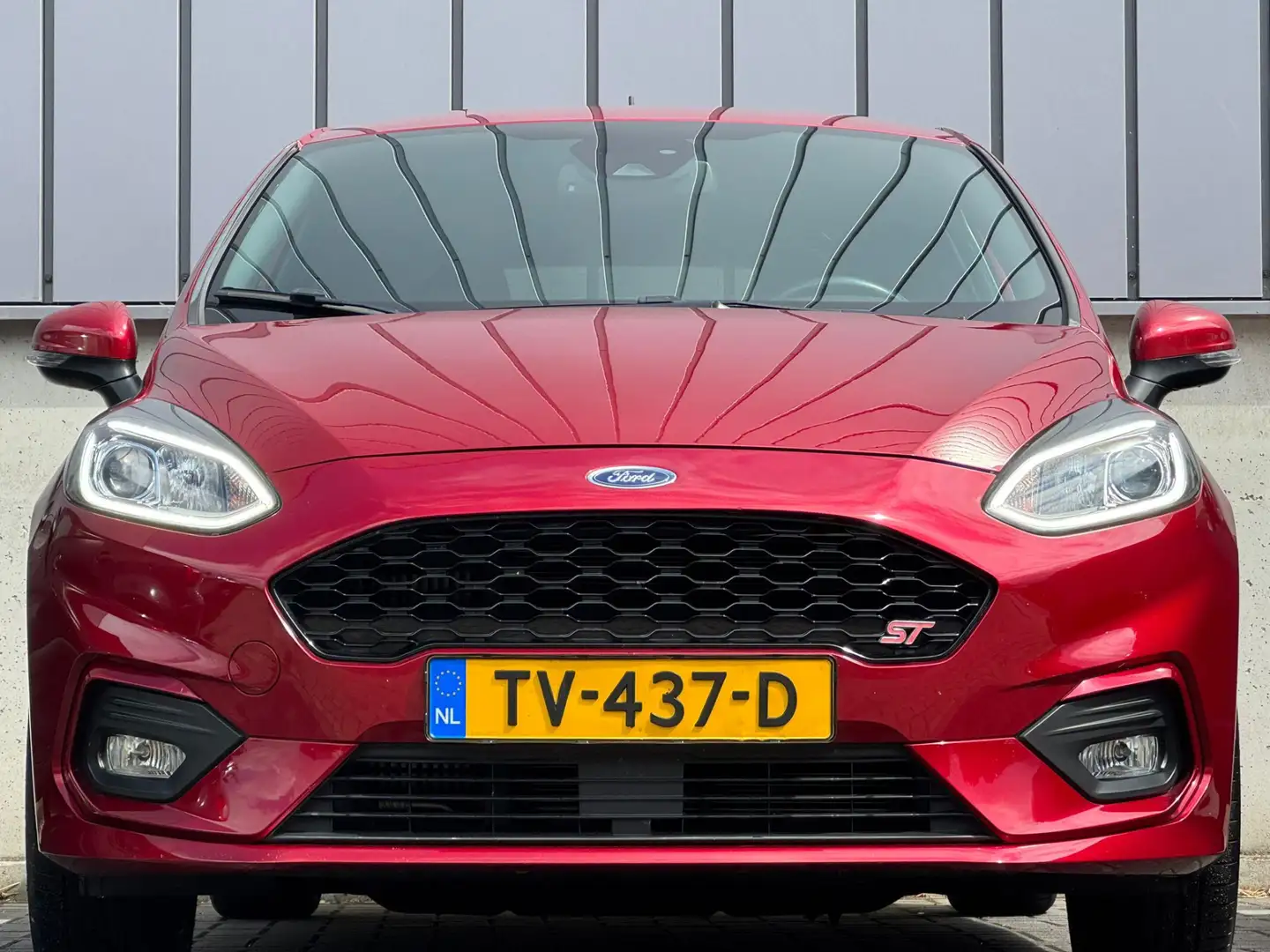 Ford Fiesta 1.0 EcoB. 100PK Automaat ST-Line Apple-Carplay Ban Rood - 2