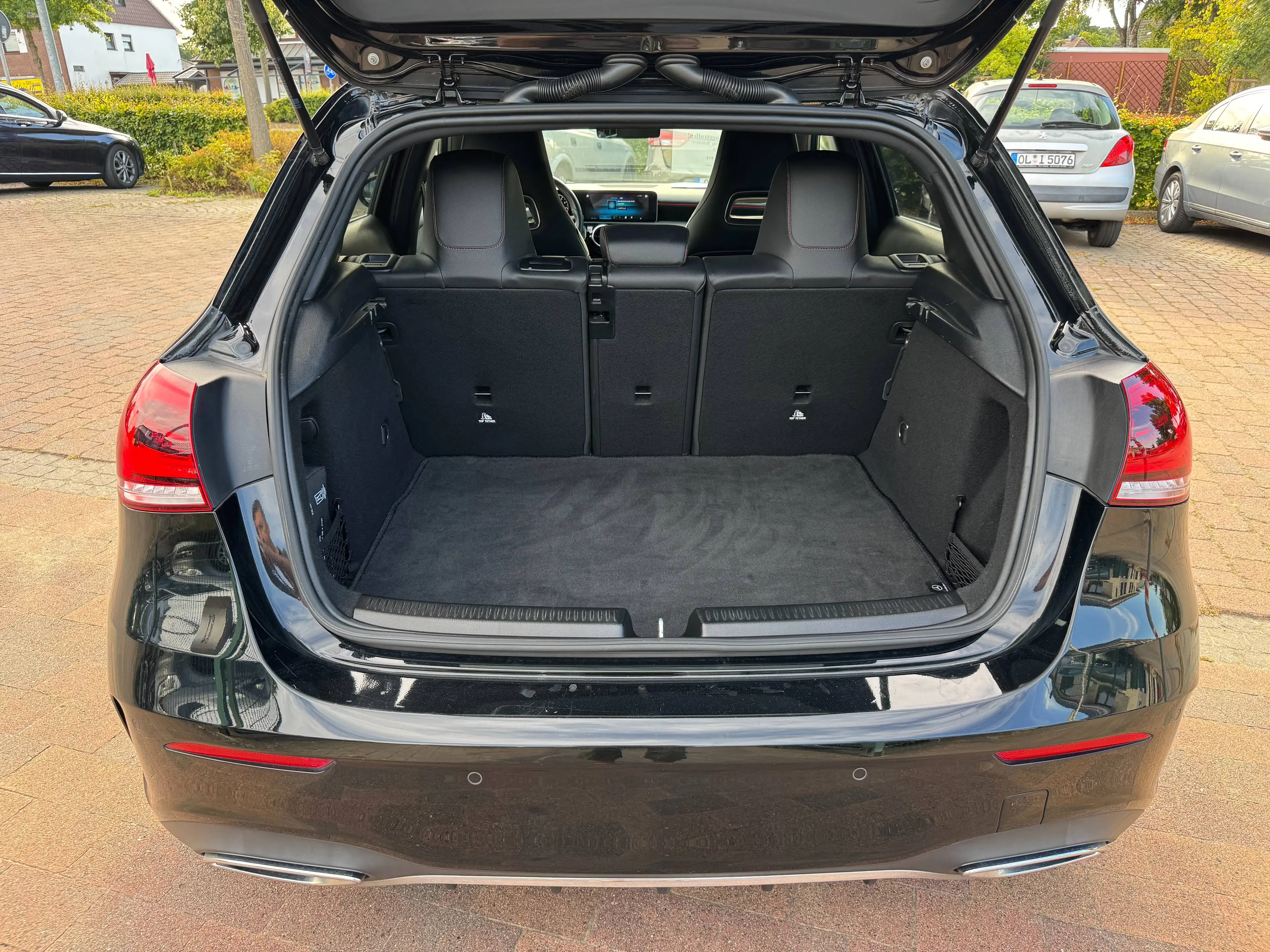 Mercedes-Benz A 220 A 220 AMG - 4Matic-Automatik-NAV-Shzg-LED-PDC-UVM — photo 7