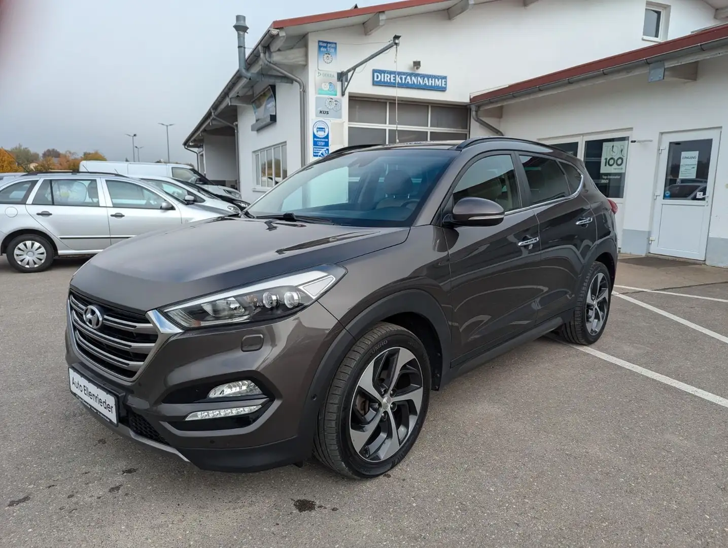 Hyundai TUCSON 2,0 CRDI Platin 4 WD LED Panor. Leder Grau - 1