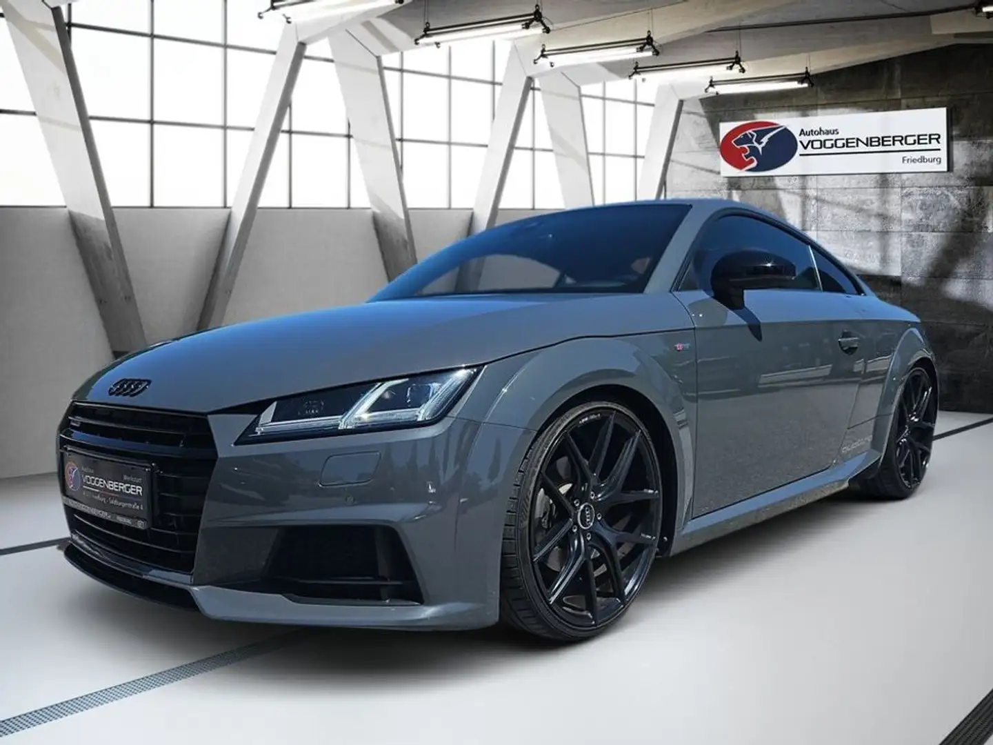 Audi TT 2.0 TFSI Coupe quattro Grijs - 1