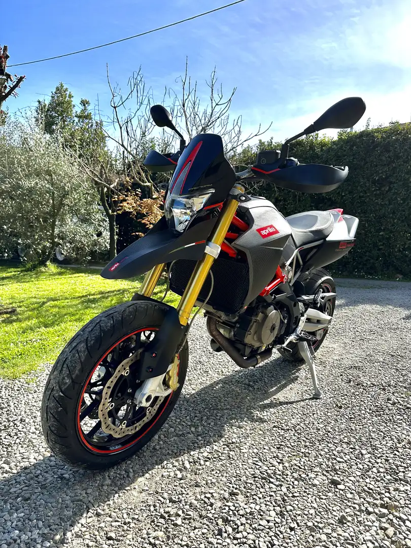 Aprilia Dorsoduro Factory - 1