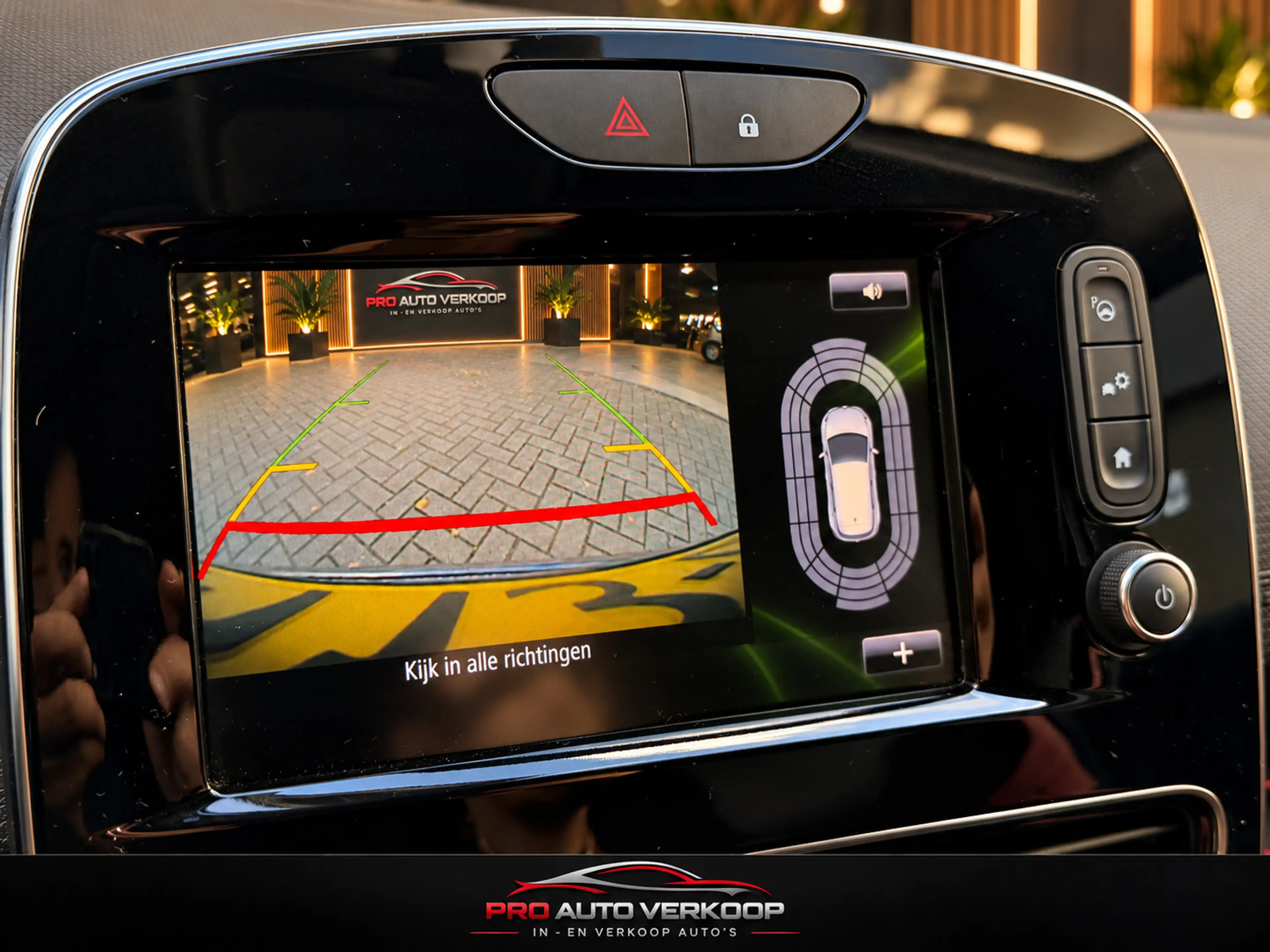 Renault Clio Estate 1.2 TCe Intens Camera_Selfparking_Clima_Led — photo 4