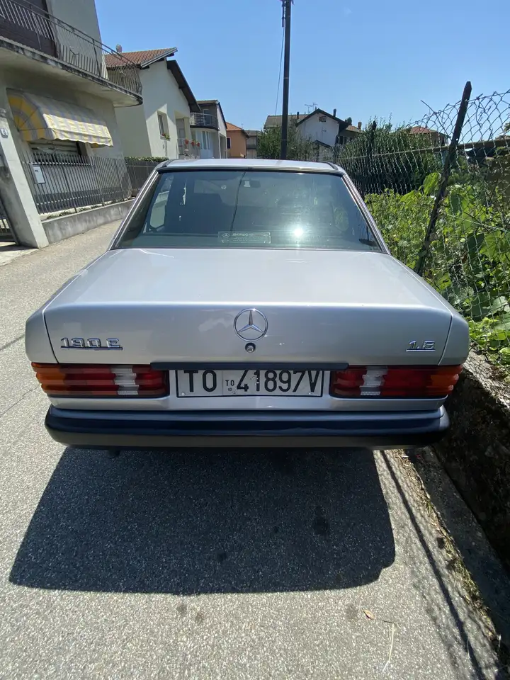 Mercedes-Benz 190 1.8, foto 6