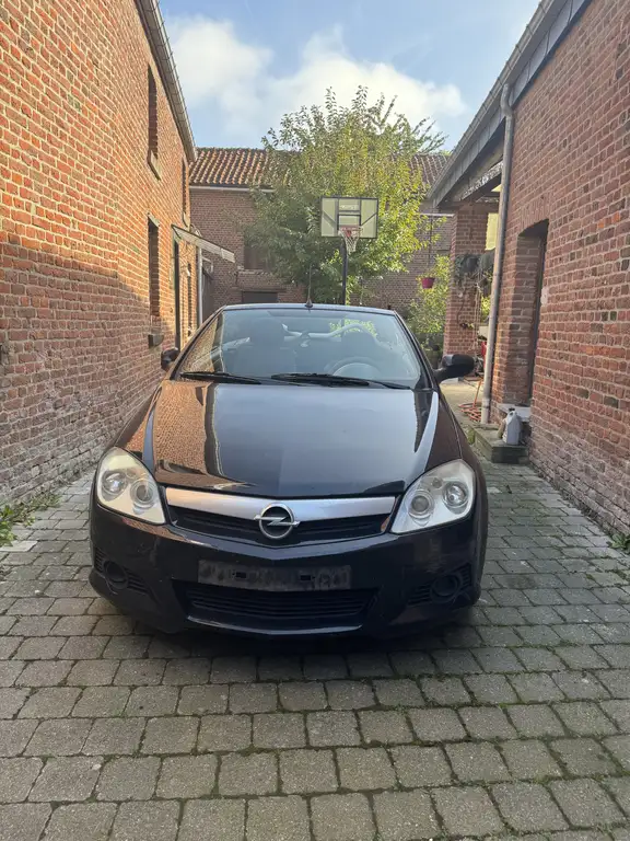 Opel Tigra 2005 из Европы — купить под ключ
