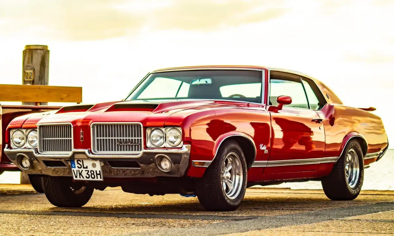 Oldsmobile Cutlass