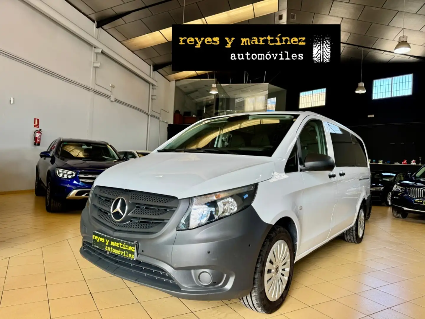 Mercedes-Benz Vito Mixto 114CDI Larga 9G-Tronic Blanco - 1