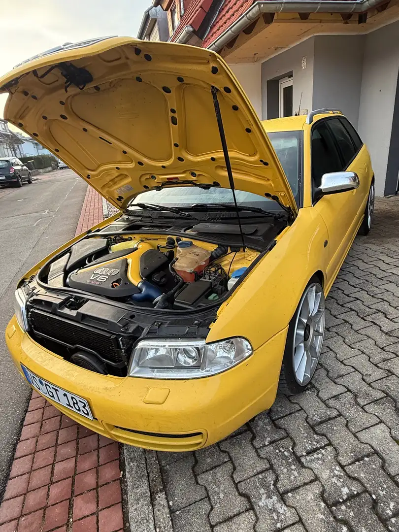 Audi S4 S4 Avant 2.7 quattro Jaune - 1