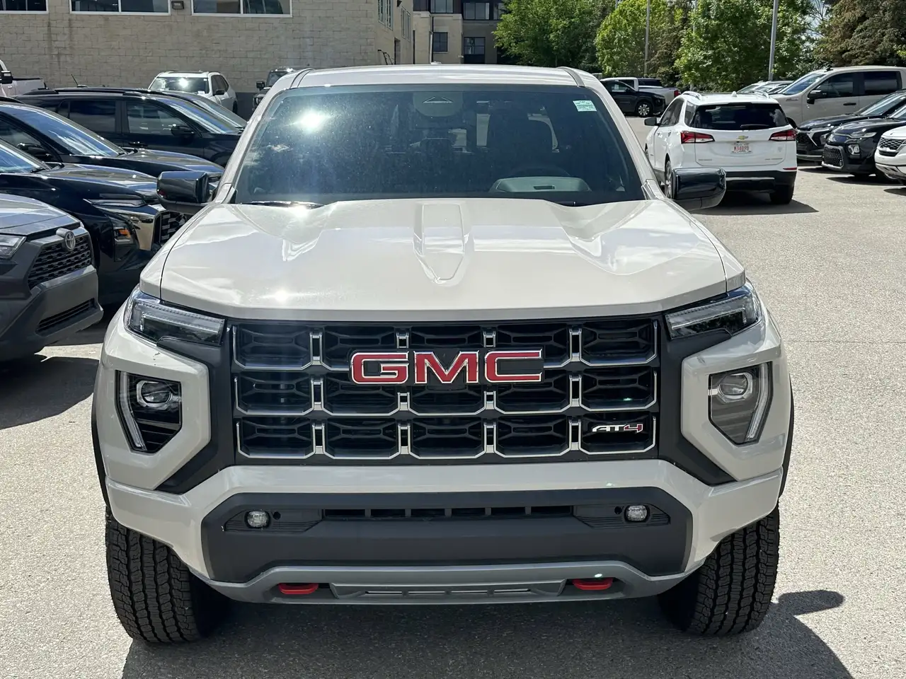GMC Canyon снимка GMC Canyon