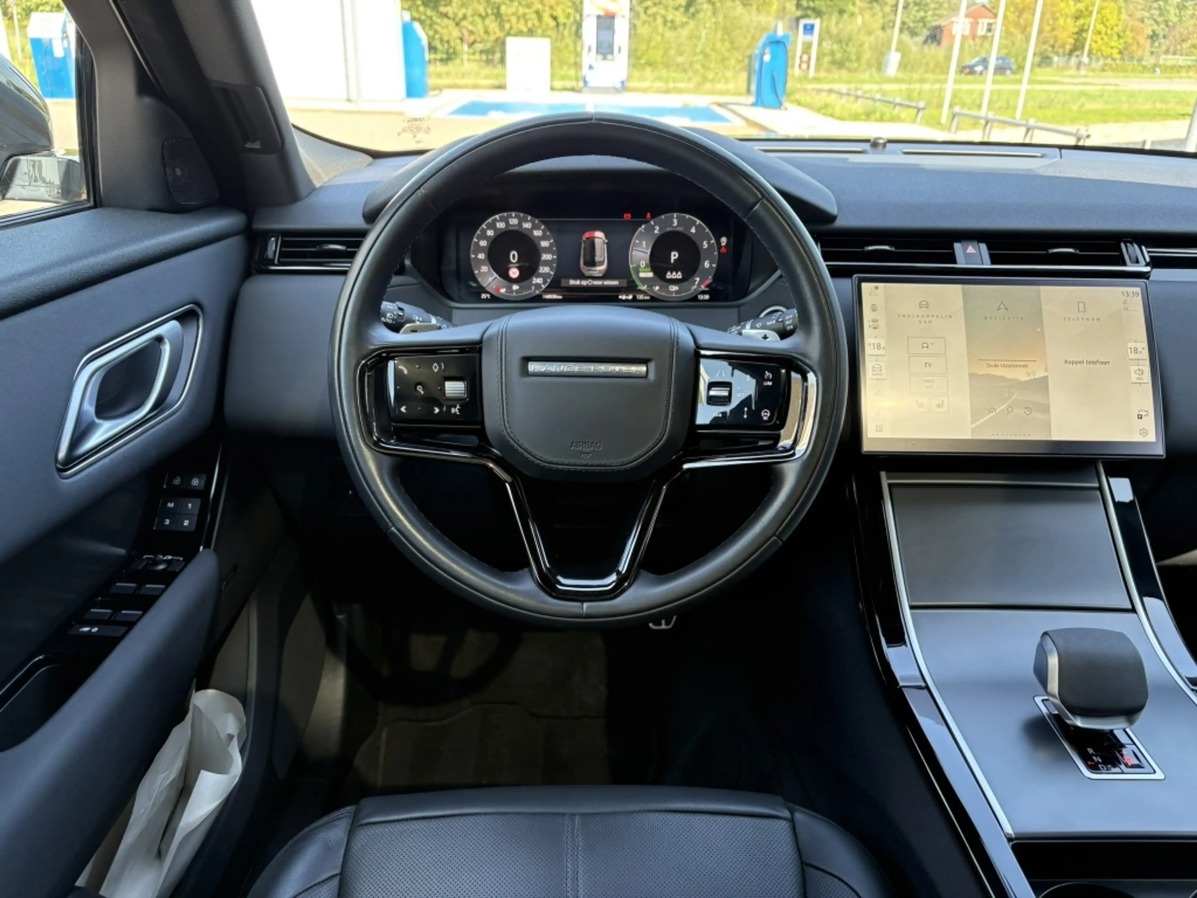 Land Rover Range Rover Velar P400e 404pk AWD AUT / PHEV / ACC / Leder / Pano — photo 7
