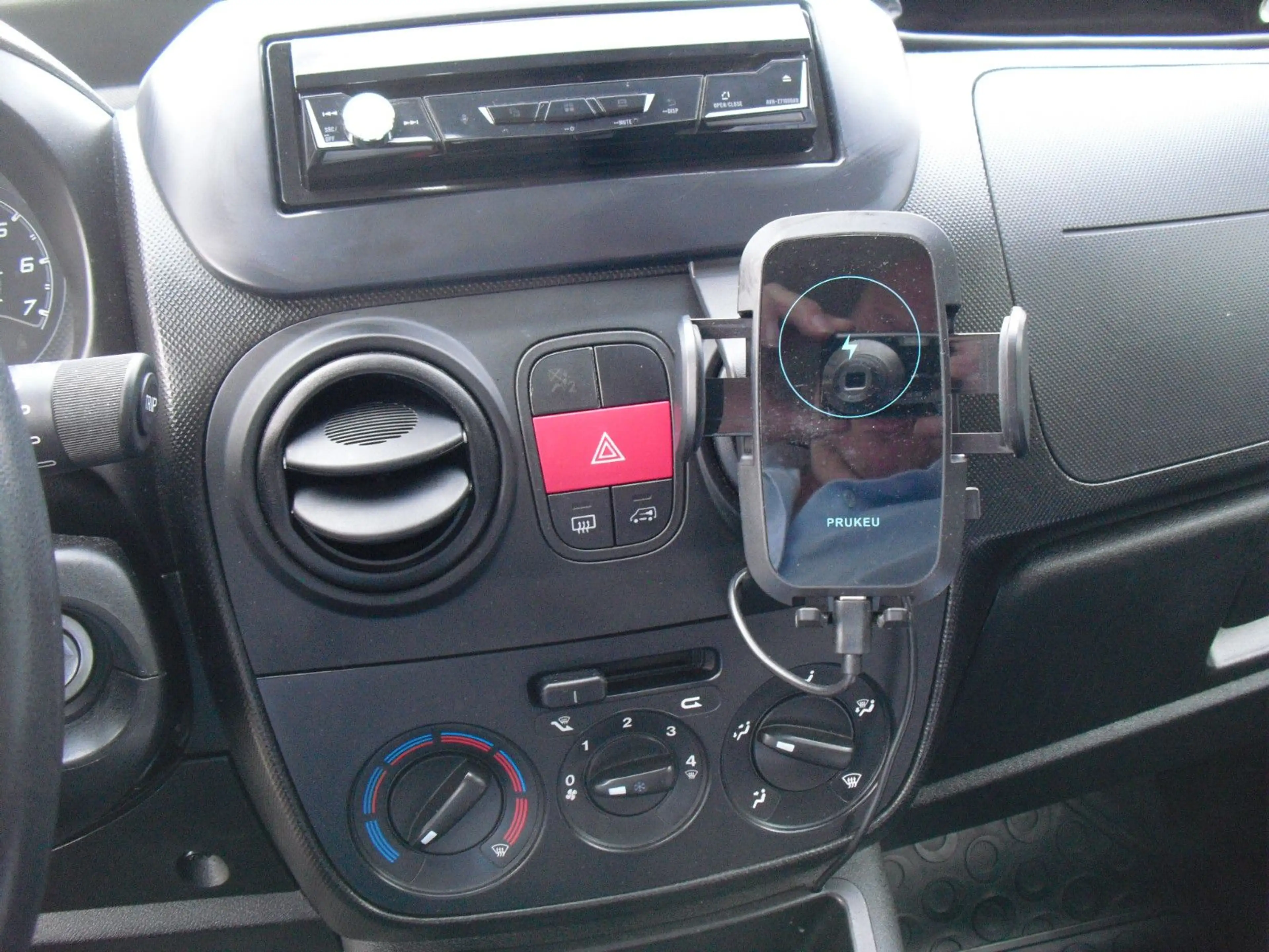 Fiat Fiorino SX Kasten*Kamera*Klima*Ahk.*Alufelgen — photo 13