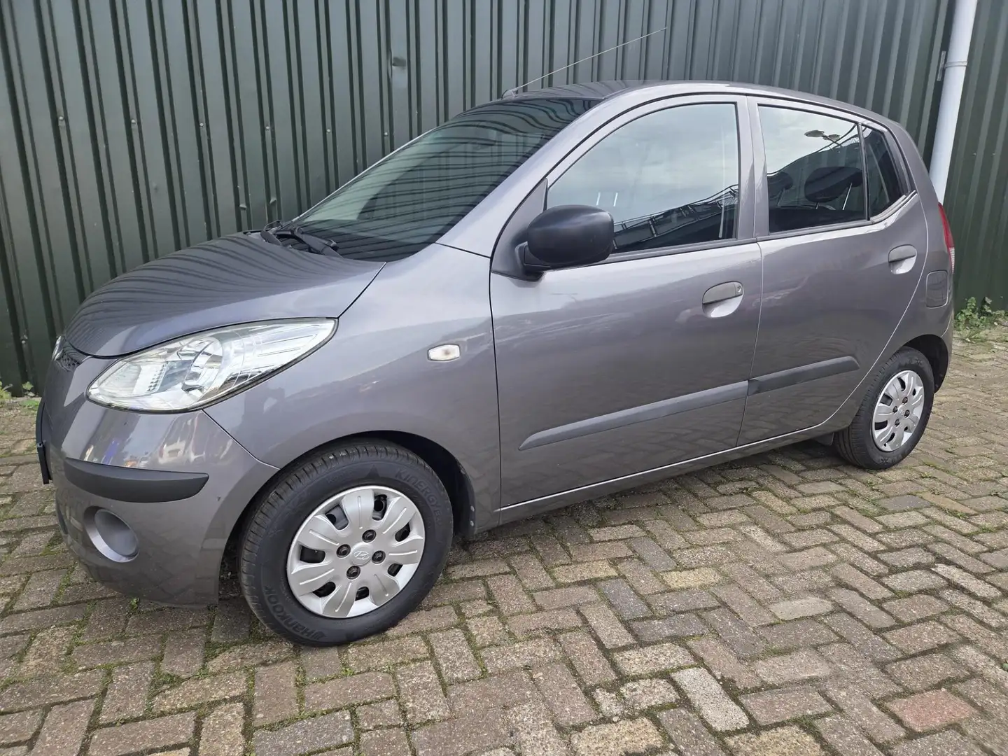 Hyundai i10 1.1 AIRCO 1E EIGENAAR 4 cylinder Grijs - 2