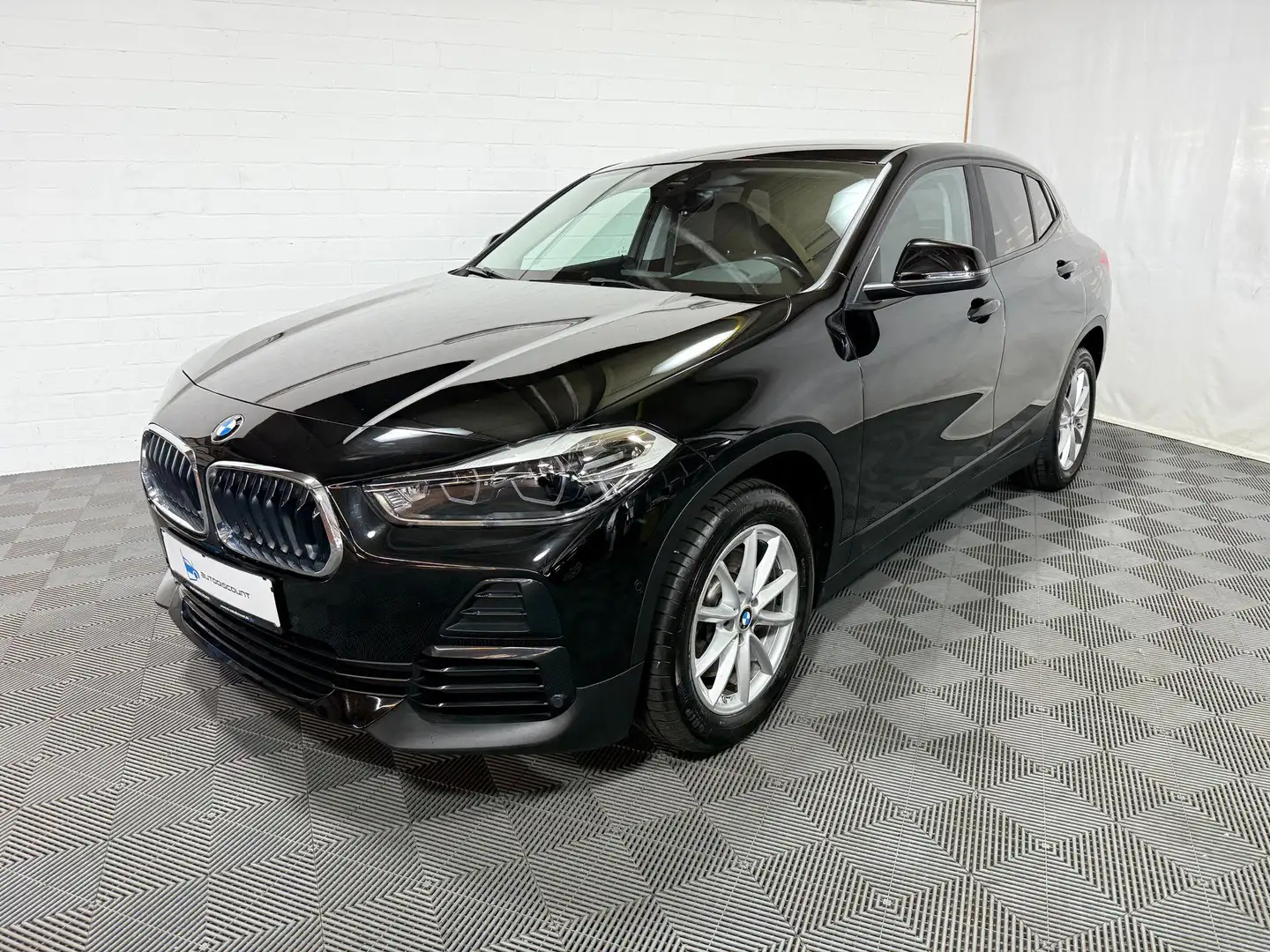 BMW X2 sDrive 20d Advantage LED ACC SHZ DAB+ KAMERA 14... Noir - 1