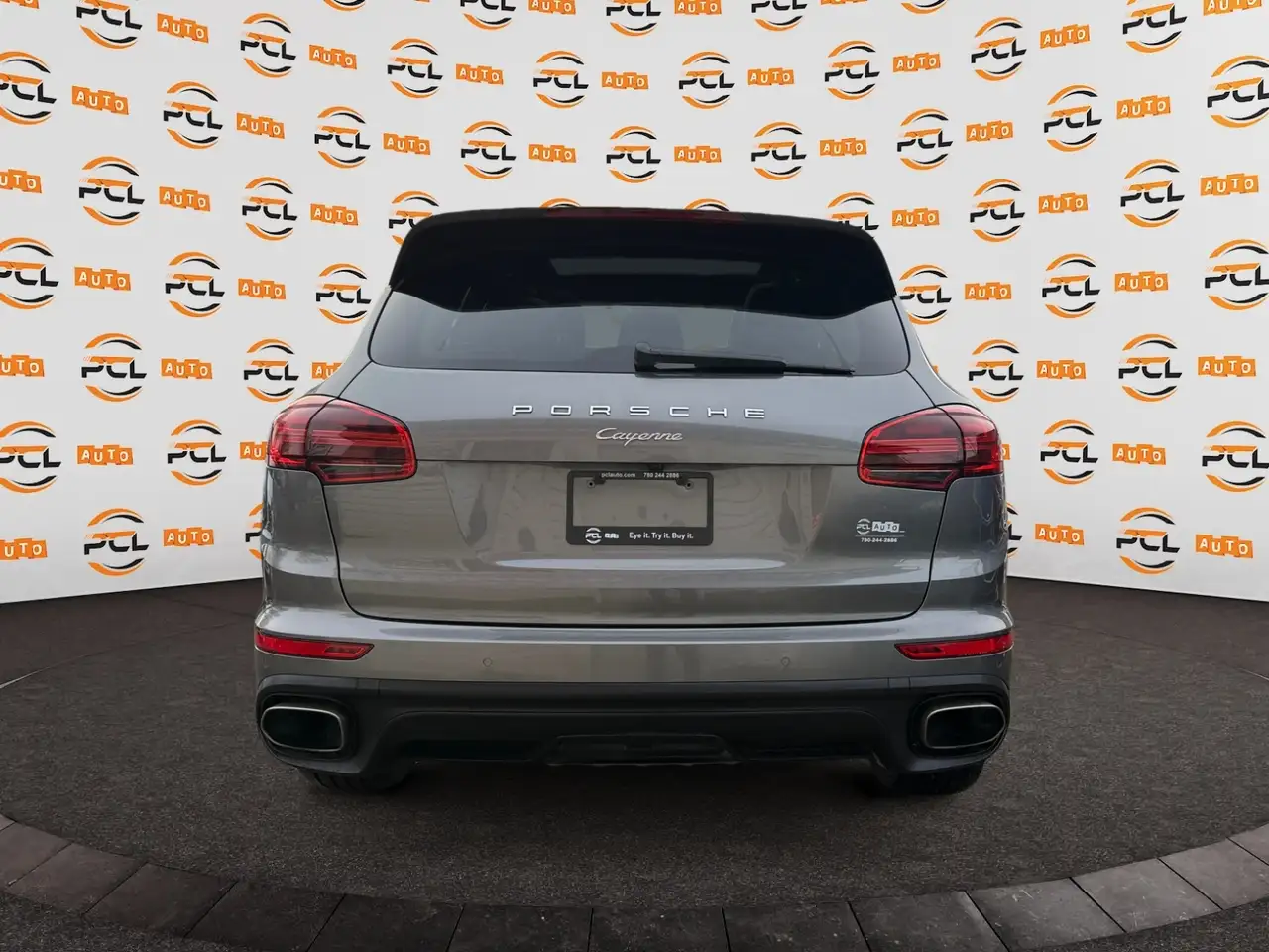 Porsche Cayenne снимка Porsche Cayenne