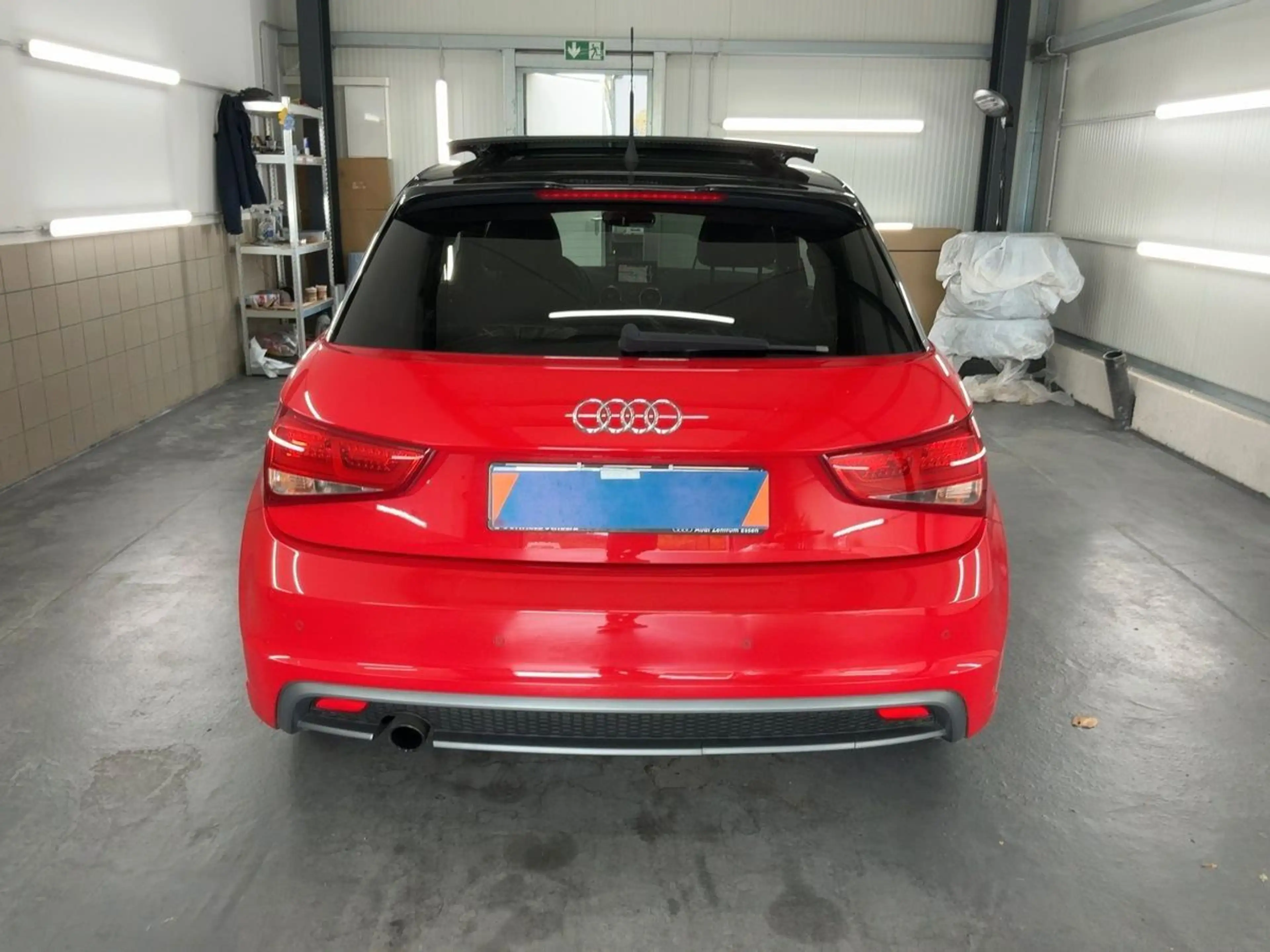 Audi A1 Sportback S-Line *SHZ*PAN*NAV*PDC*XEN*DSP* — photo 6